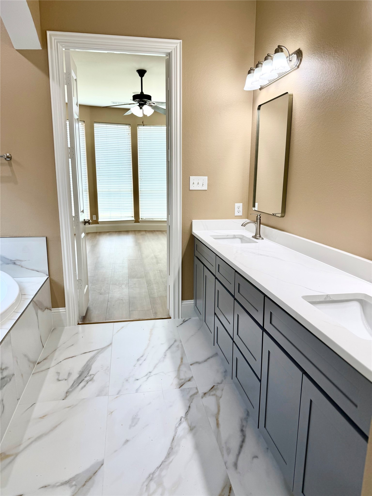 509 S Hampton Court Lewisville TX 75056