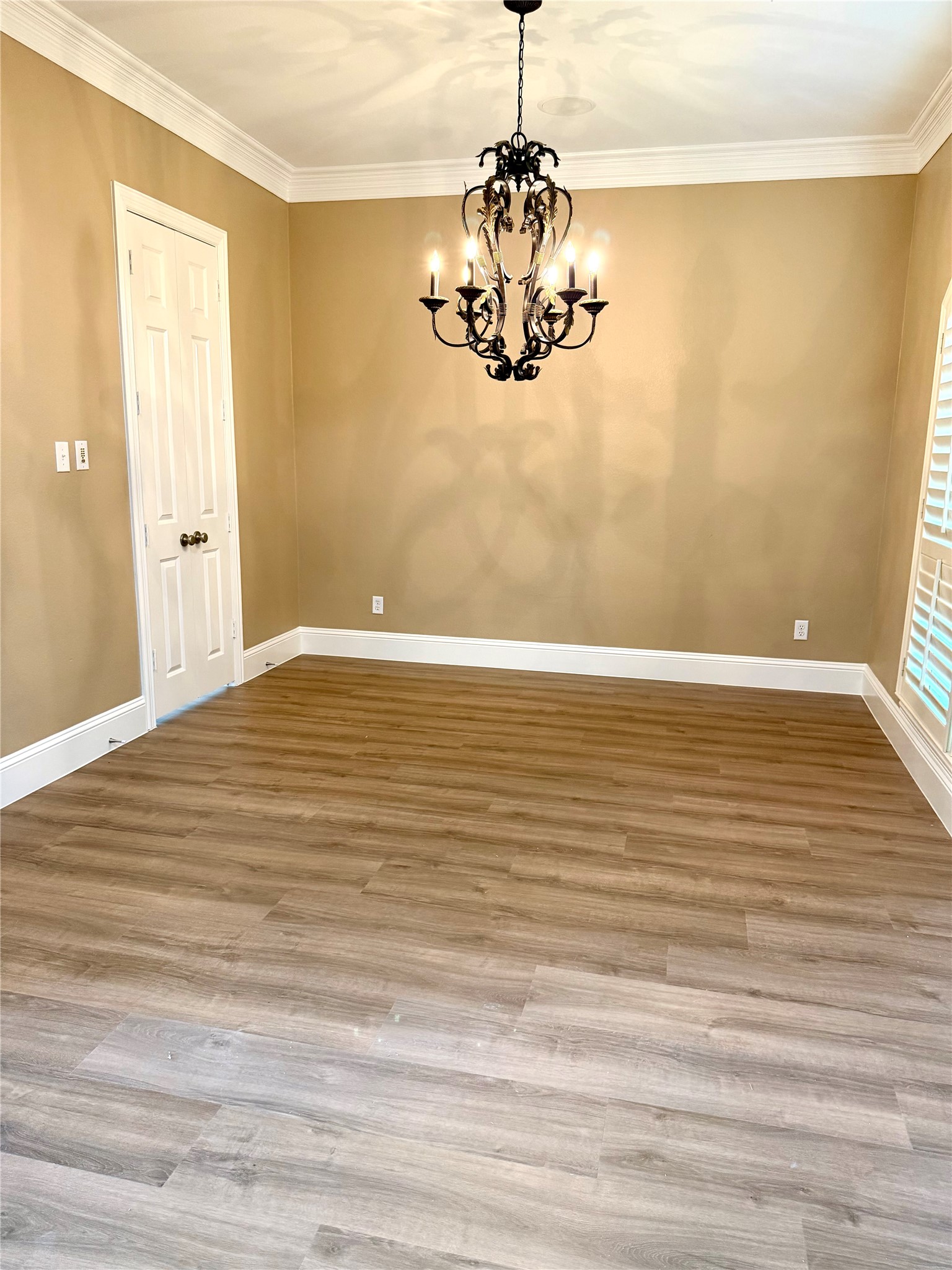 509 S Hampton Court Lewisville TX 75056