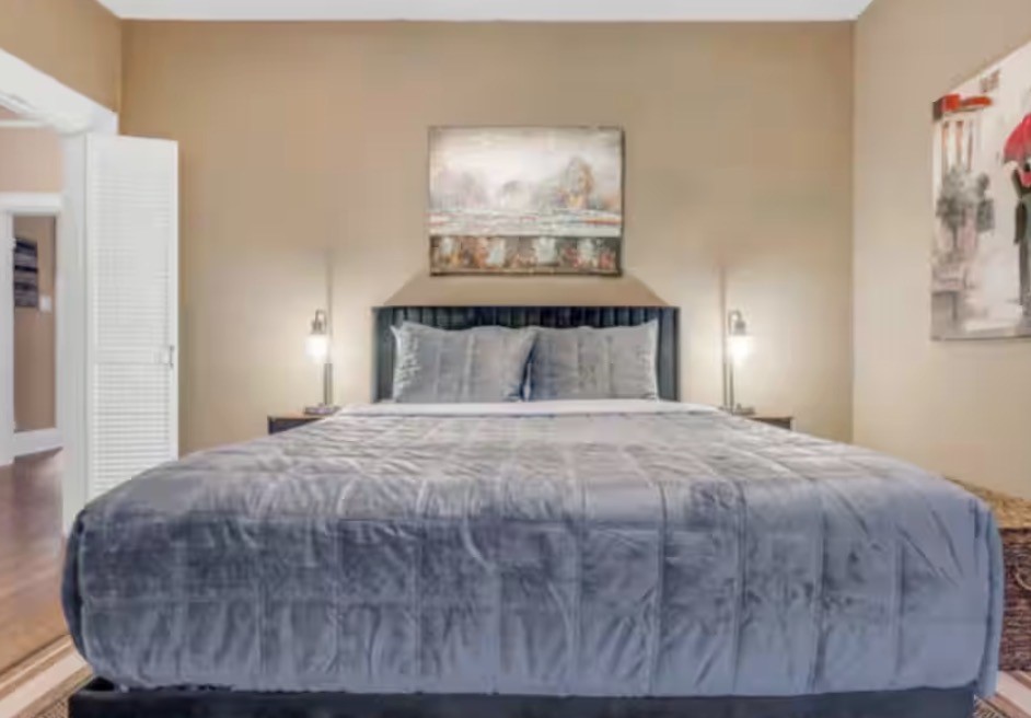 4301 Vandelia Street Dallas TX 75219