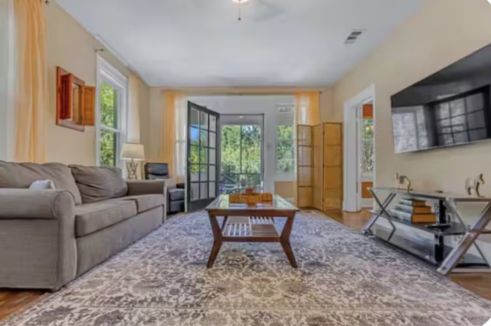 4301 Vandelia Street Dallas TX 75219