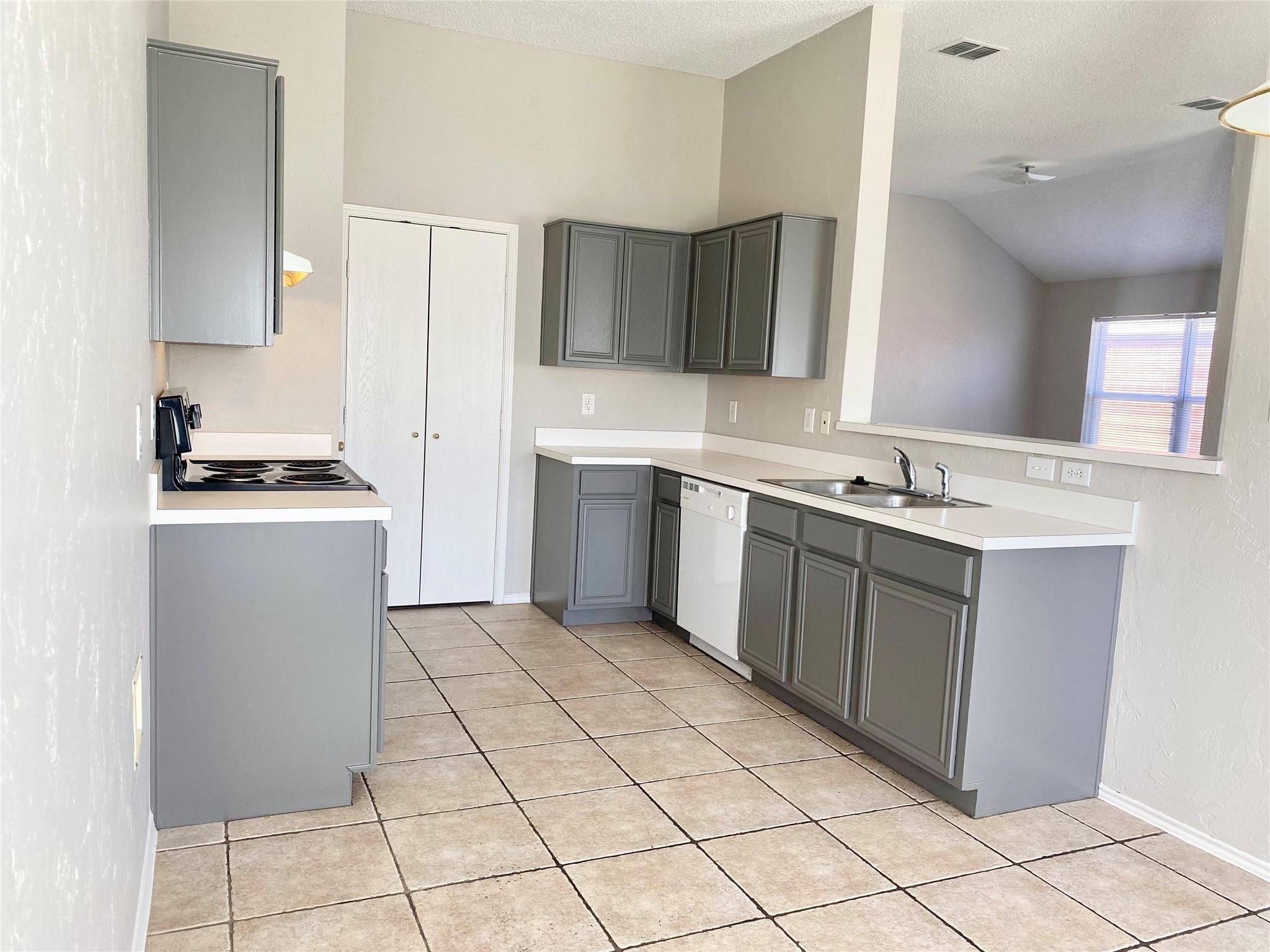 1006 Stockton Drive Burleson TX 76028