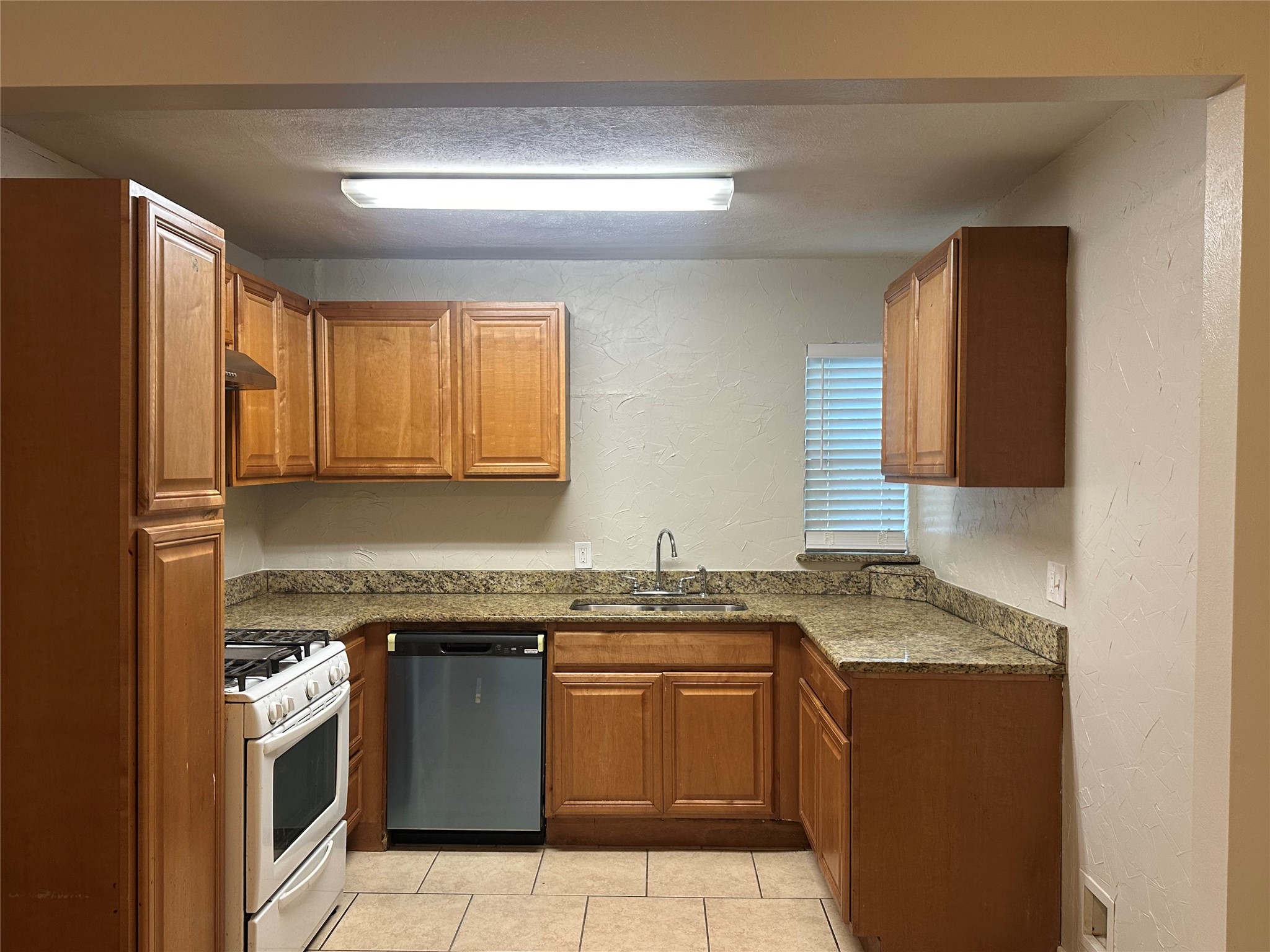 2806 Hedgerow Drive Dallas TX 75235