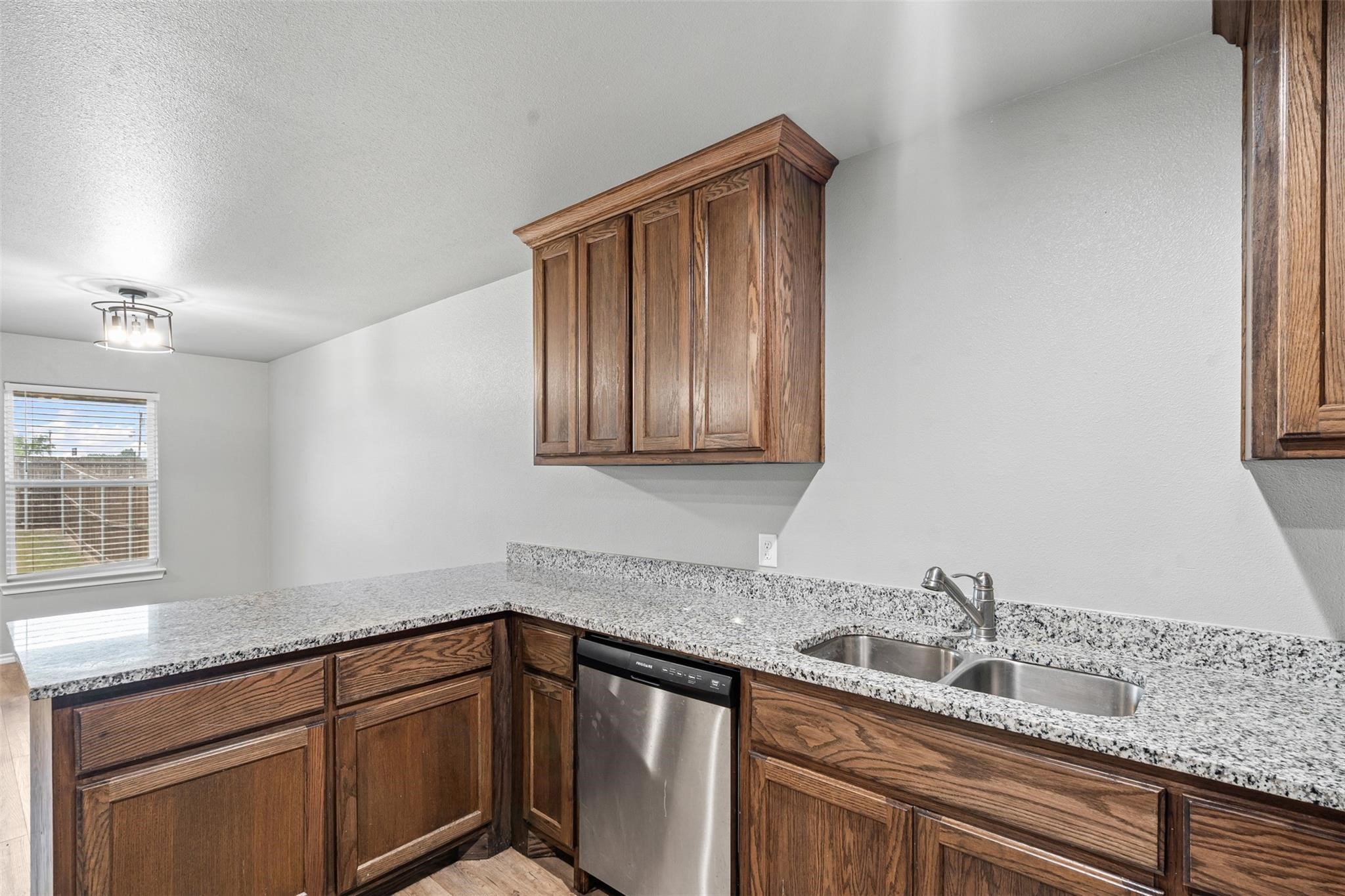 136 Abbey Park Court Granbury TX 76049