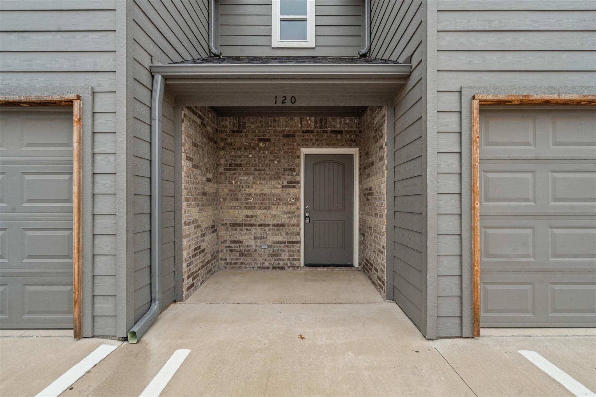 136 Abbey Park Court Granbury TX 76049
