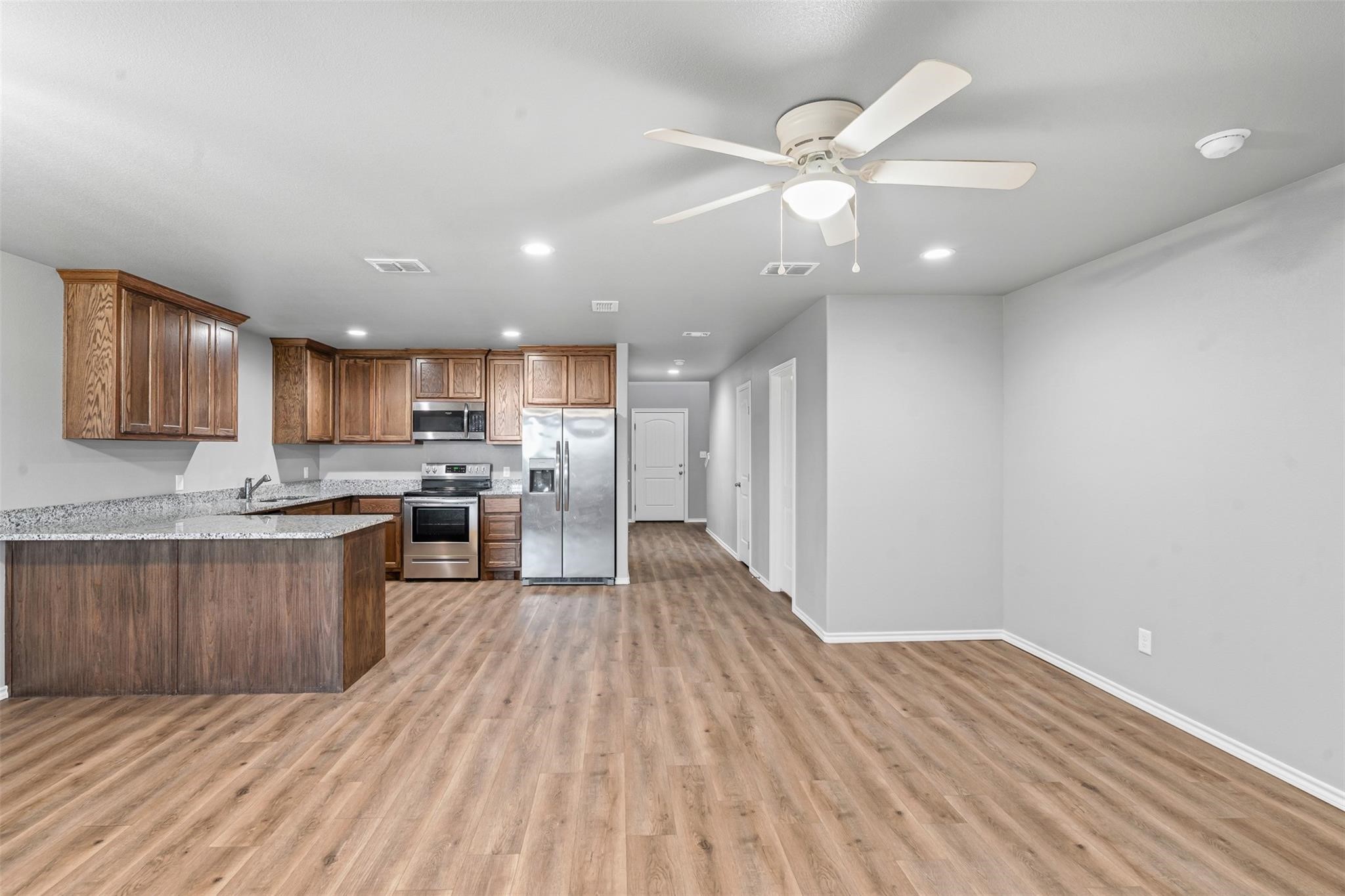 136 Abbey Park Court Granbury TX 76049