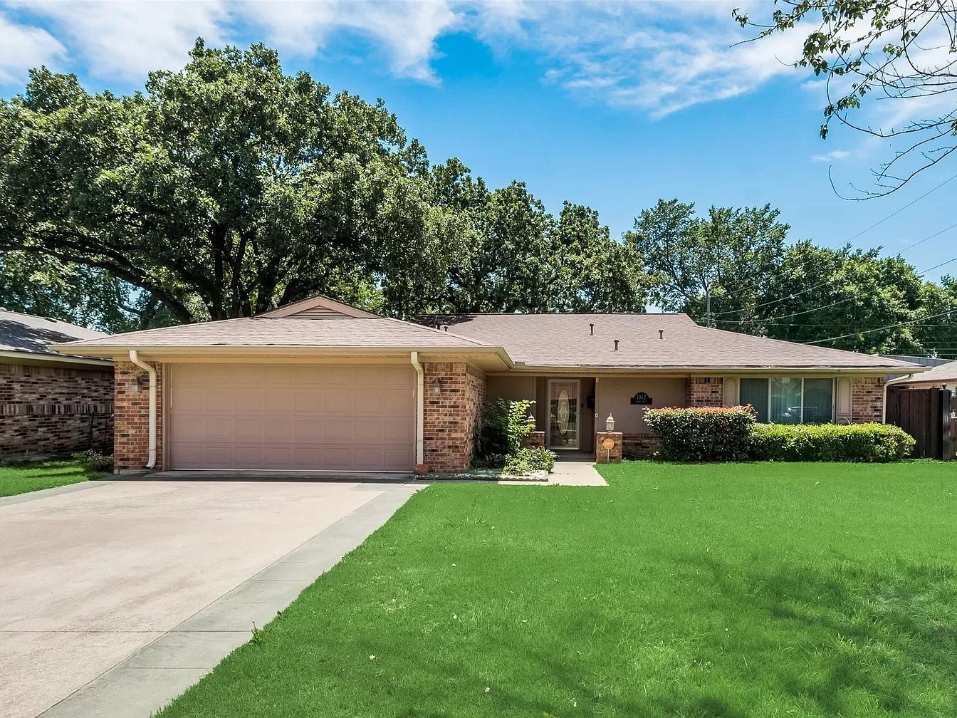 1912 Anna Drive Irving TX 75061