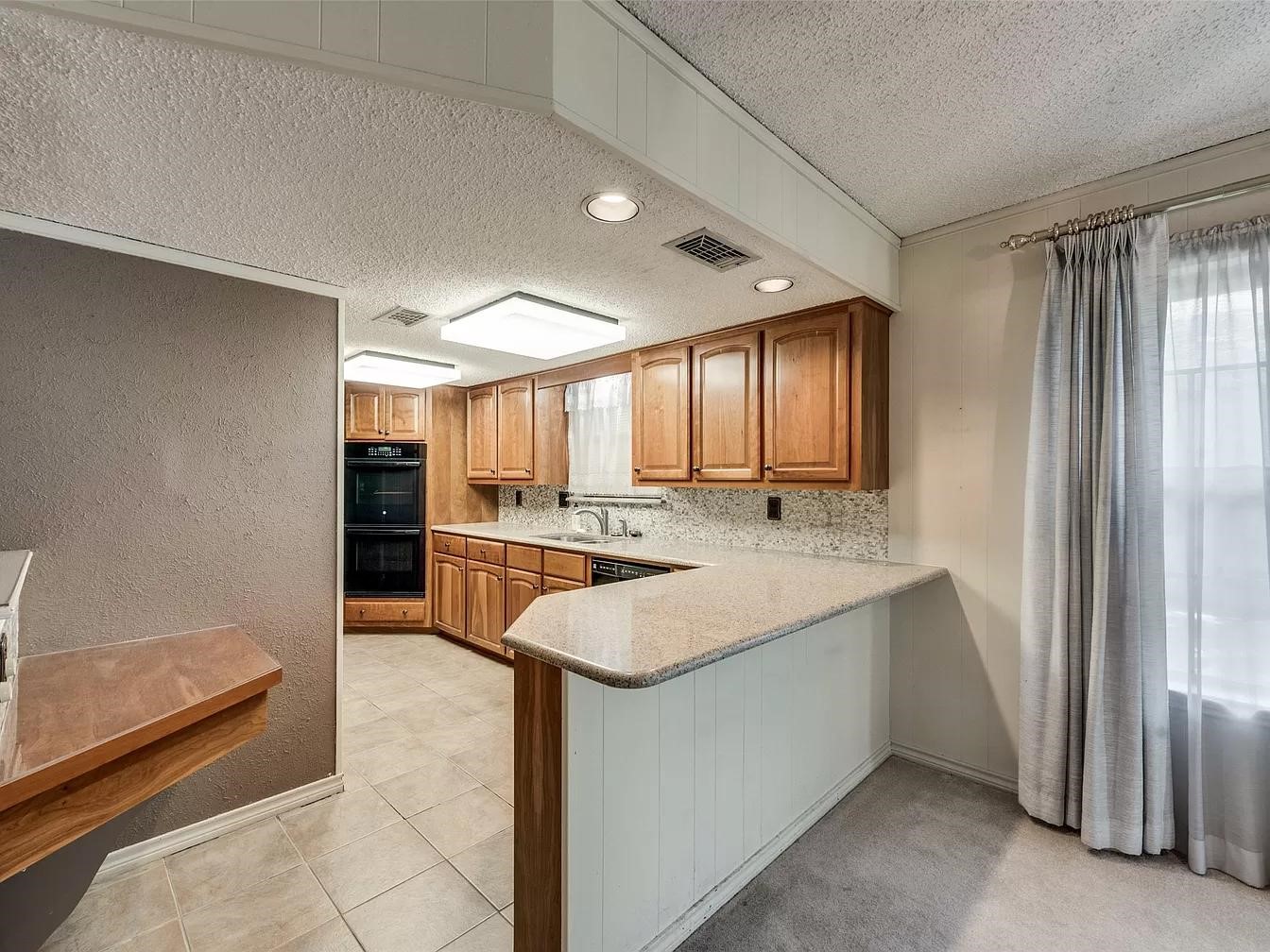 1912 Anna Drive Irving TX 75061