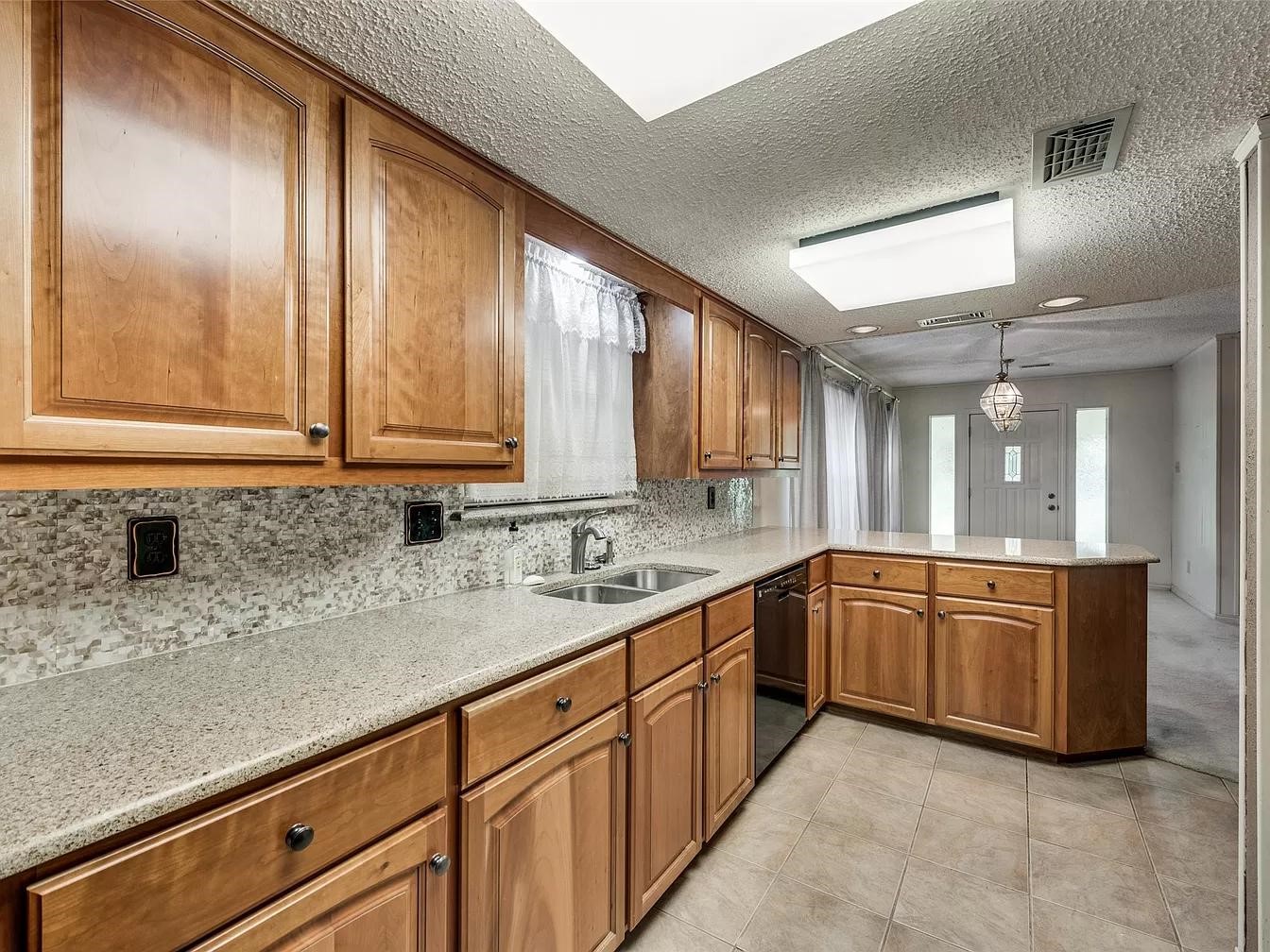 1912 Anna Drive Irving TX 75061