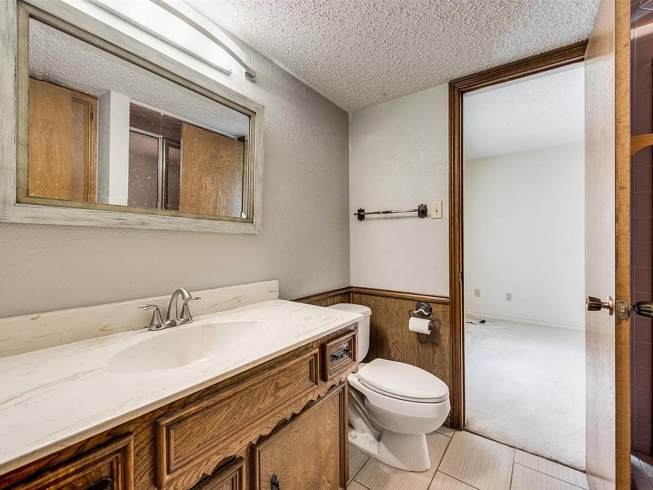 1912 Anna Drive Irving TX 75061