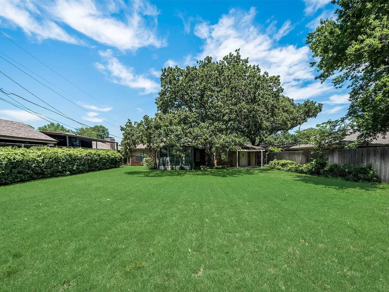 1912 Anna Drive Irving TX 75061