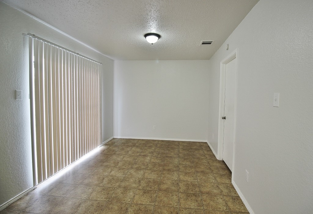 3325 Tioga Street Dallas TX 75241