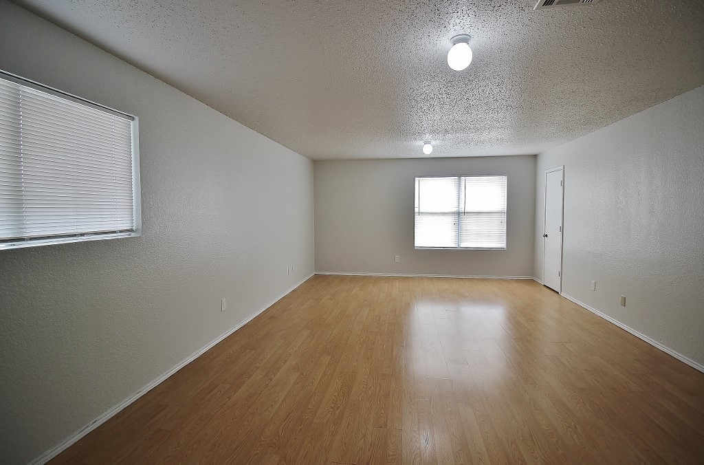 3325 Tioga Street Dallas TX 75241