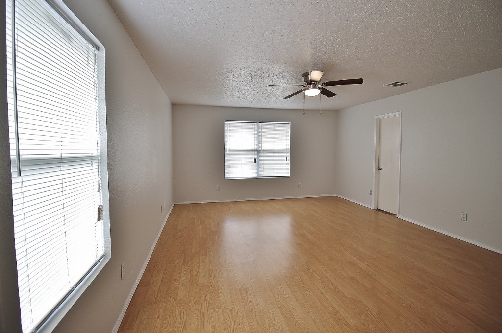 3325 Tioga Street Dallas TX 75241