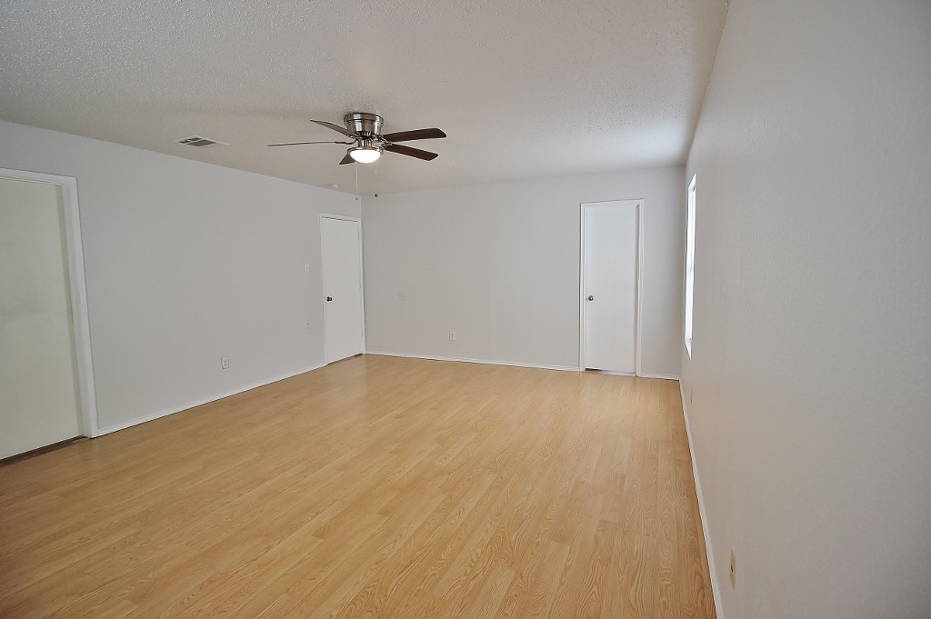 3325 Tioga Street Dallas TX 75241