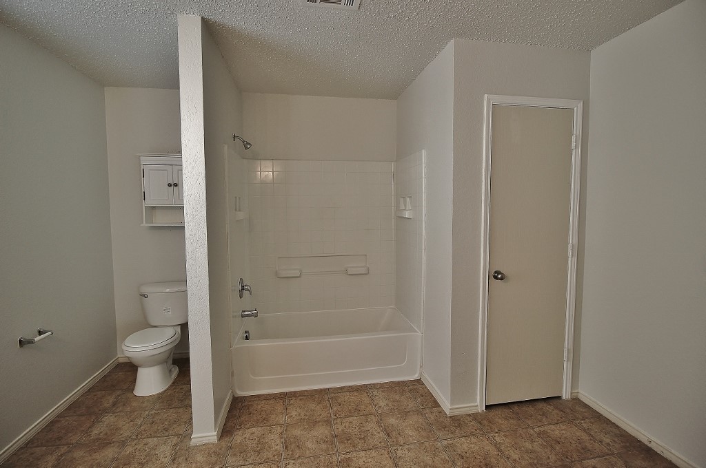 3325 Tioga Street Dallas TX 75241