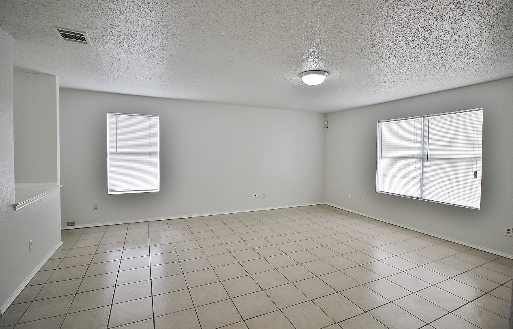 3325 Tioga Street Dallas TX 75241