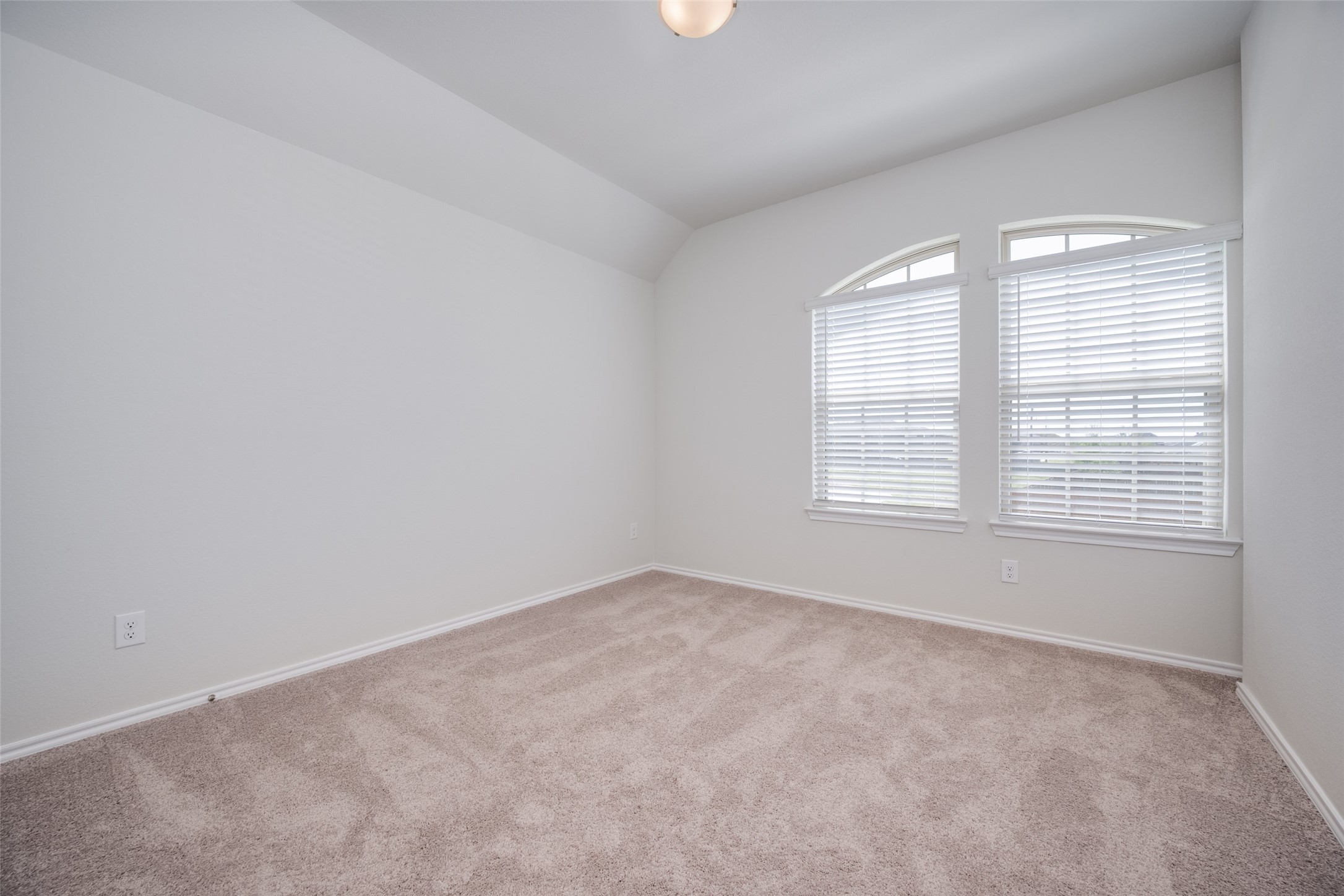4601 Avion Drive Sanger TX 76266