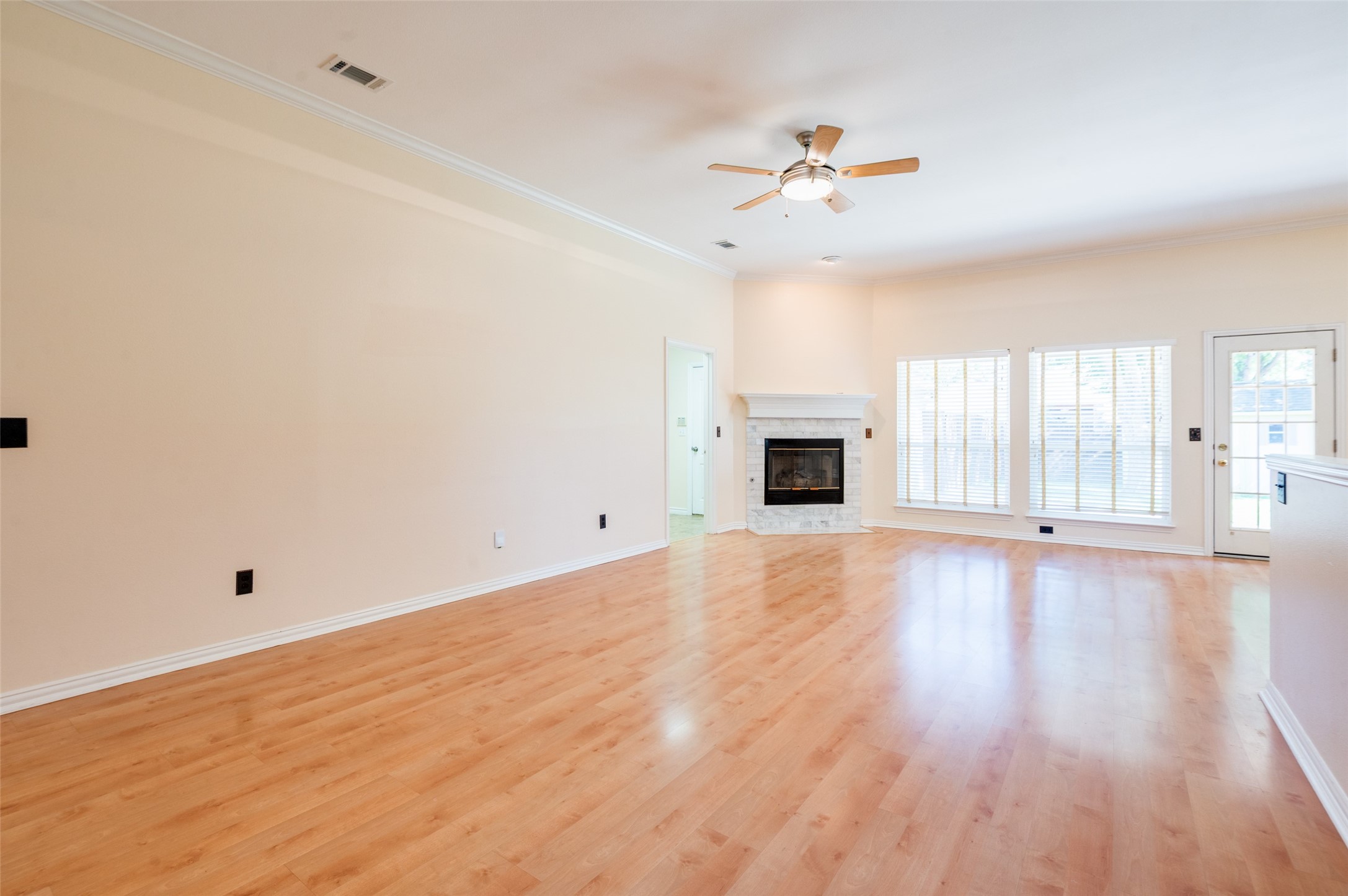 5919 Willow Wood Lane Dallas TX 75252