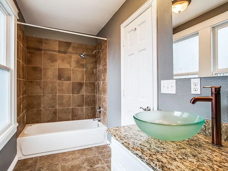 407 S Windomere Avenue Dallas TX 75208