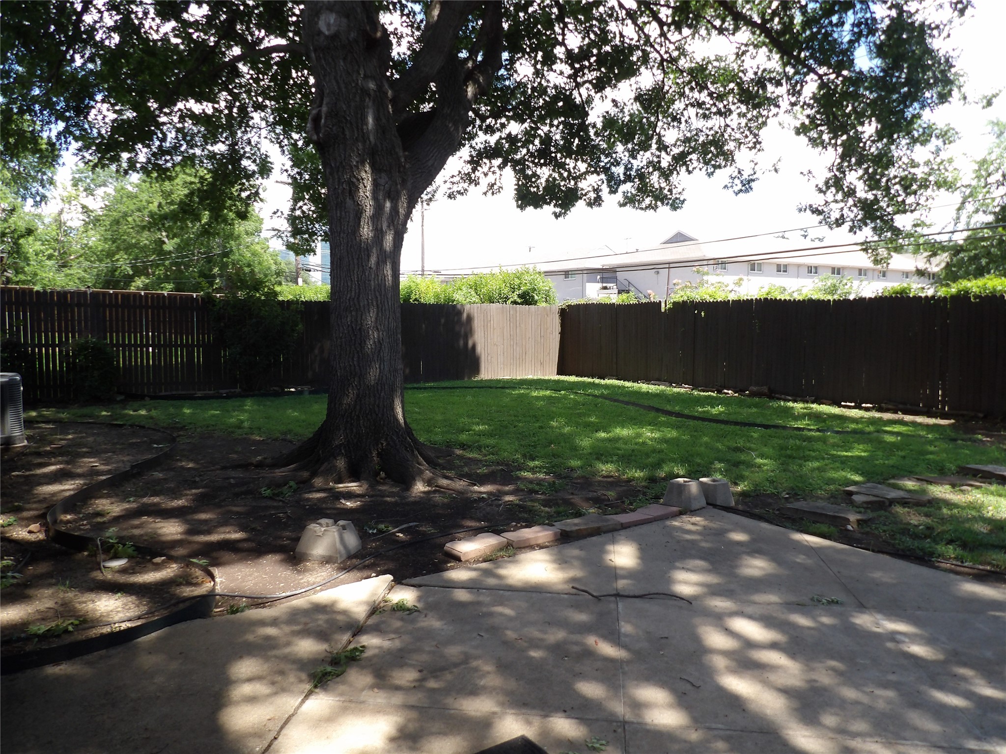 2822 Sunny Hill Lane Farmers Branch TX 75234