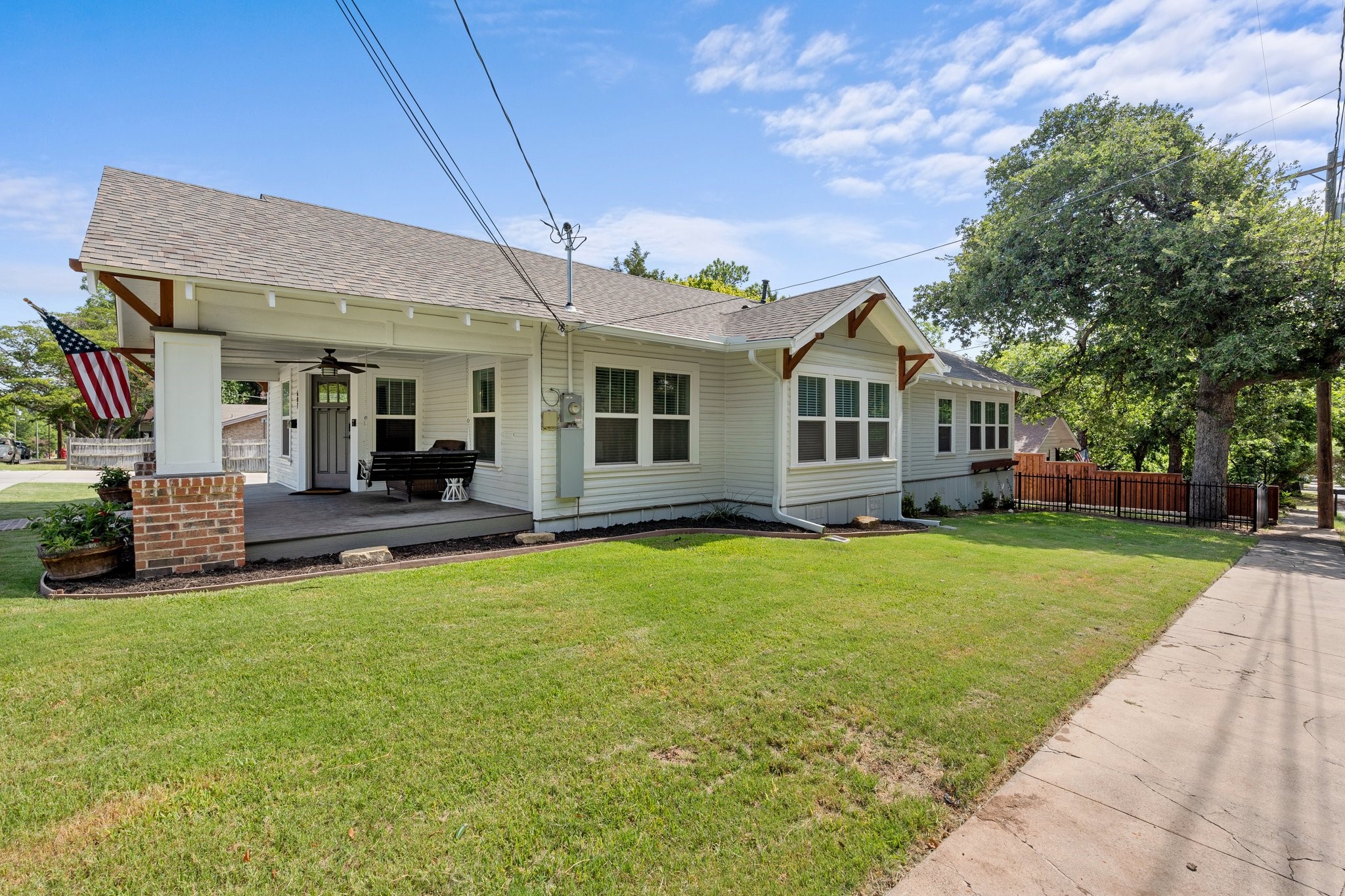 607 S Alamo Street Weatherford TX 76086