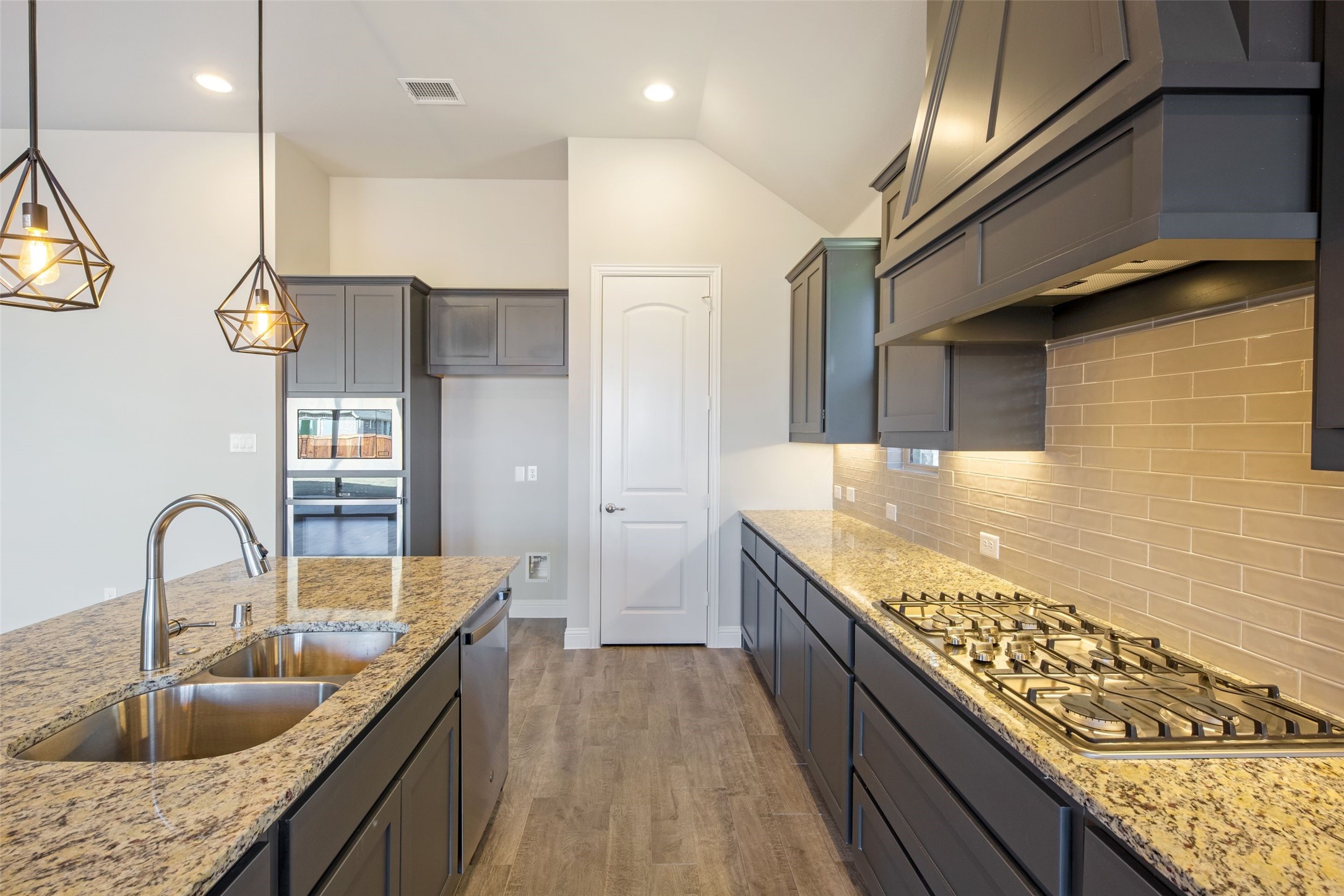2813 Carisbrooke Street Celina TX 75009