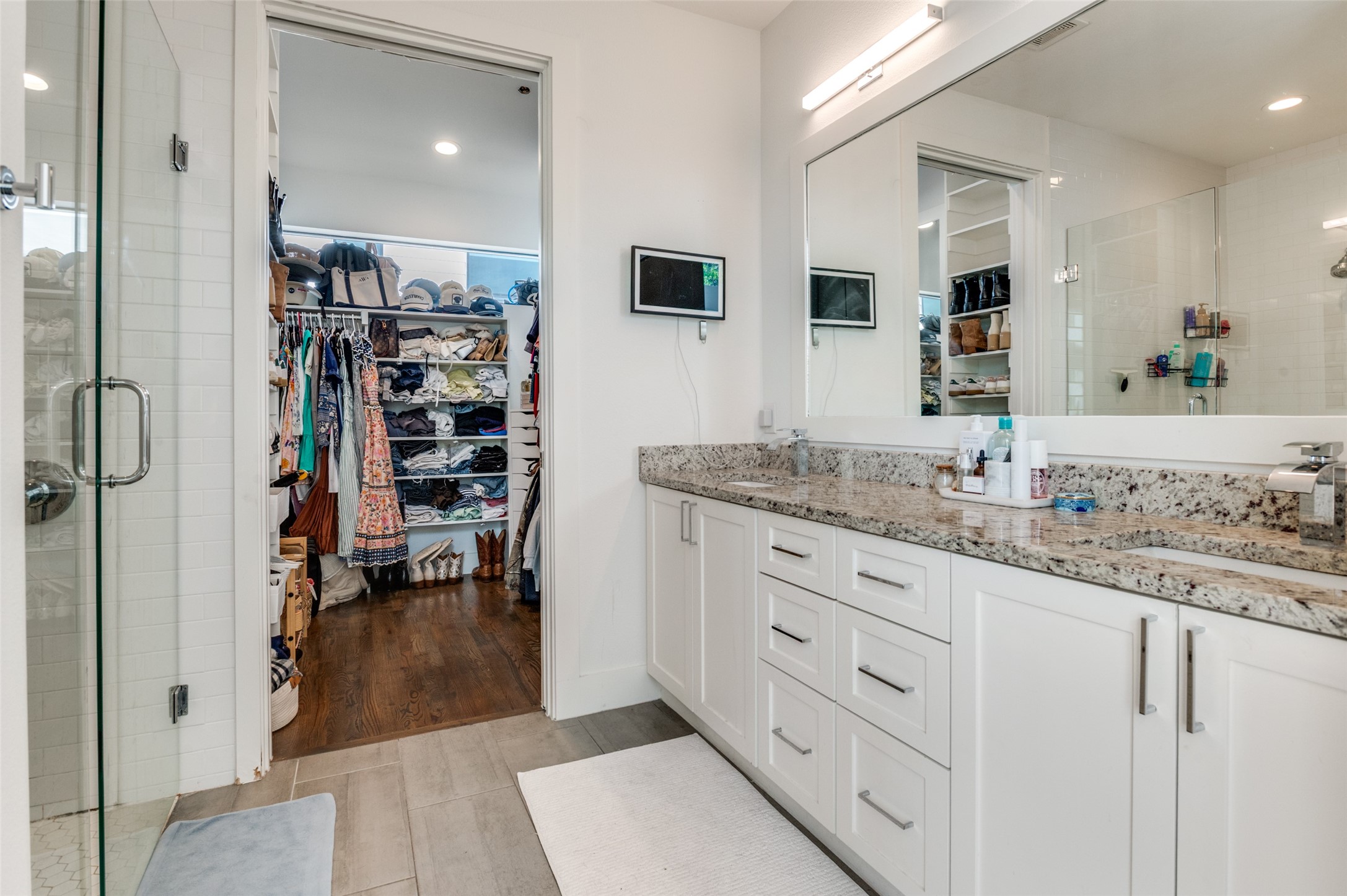 2211 Moser Avenue Dallas TX 75206