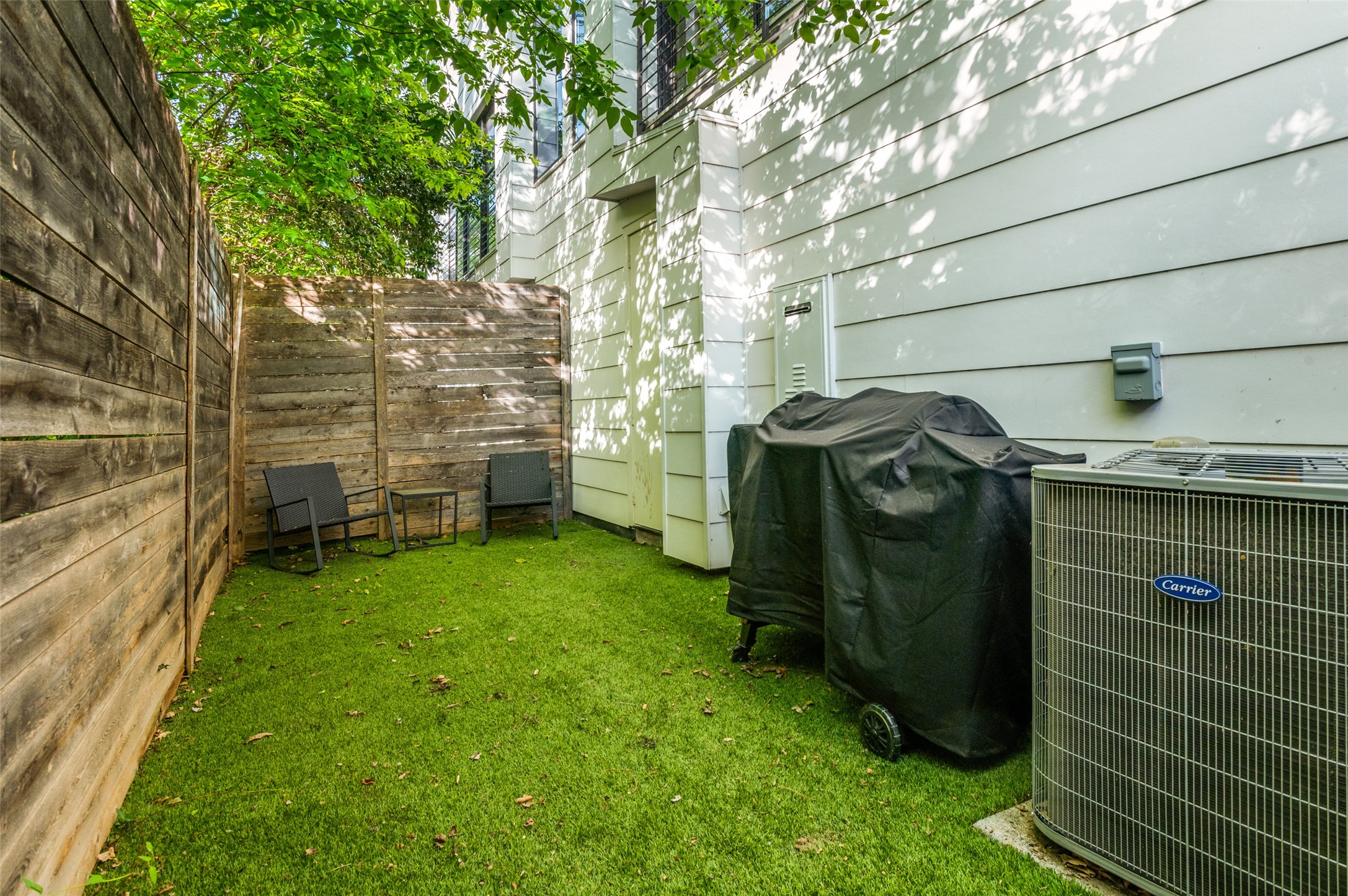 2211 Moser Avenue Dallas TX 75206