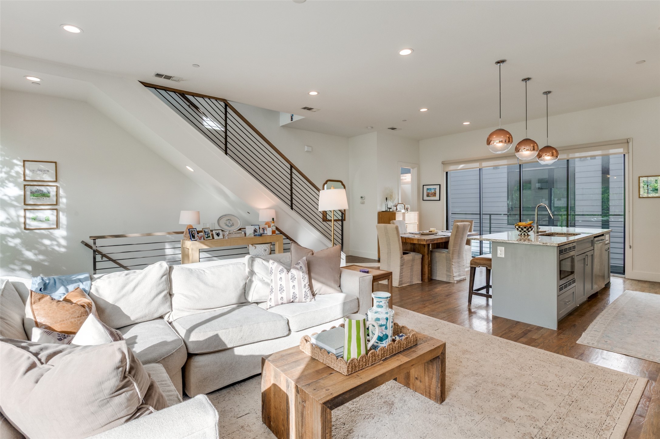 2211 Moser Avenue Dallas TX 75206