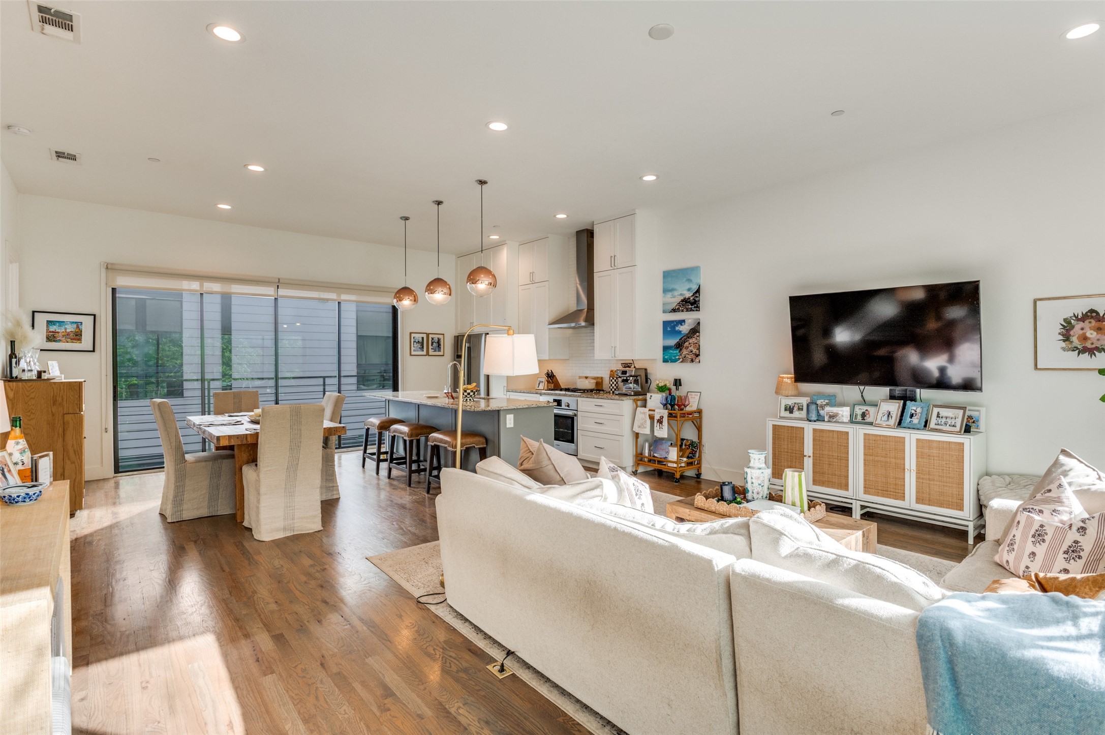 2211 Moser Avenue Dallas TX 75206
