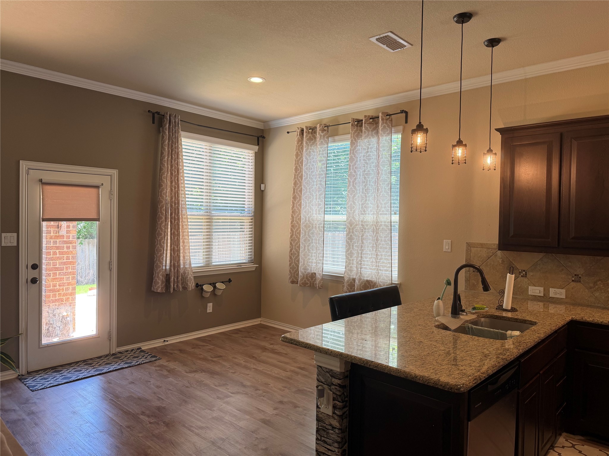 254 Ashlawn Drive Midlothian TX 76065
