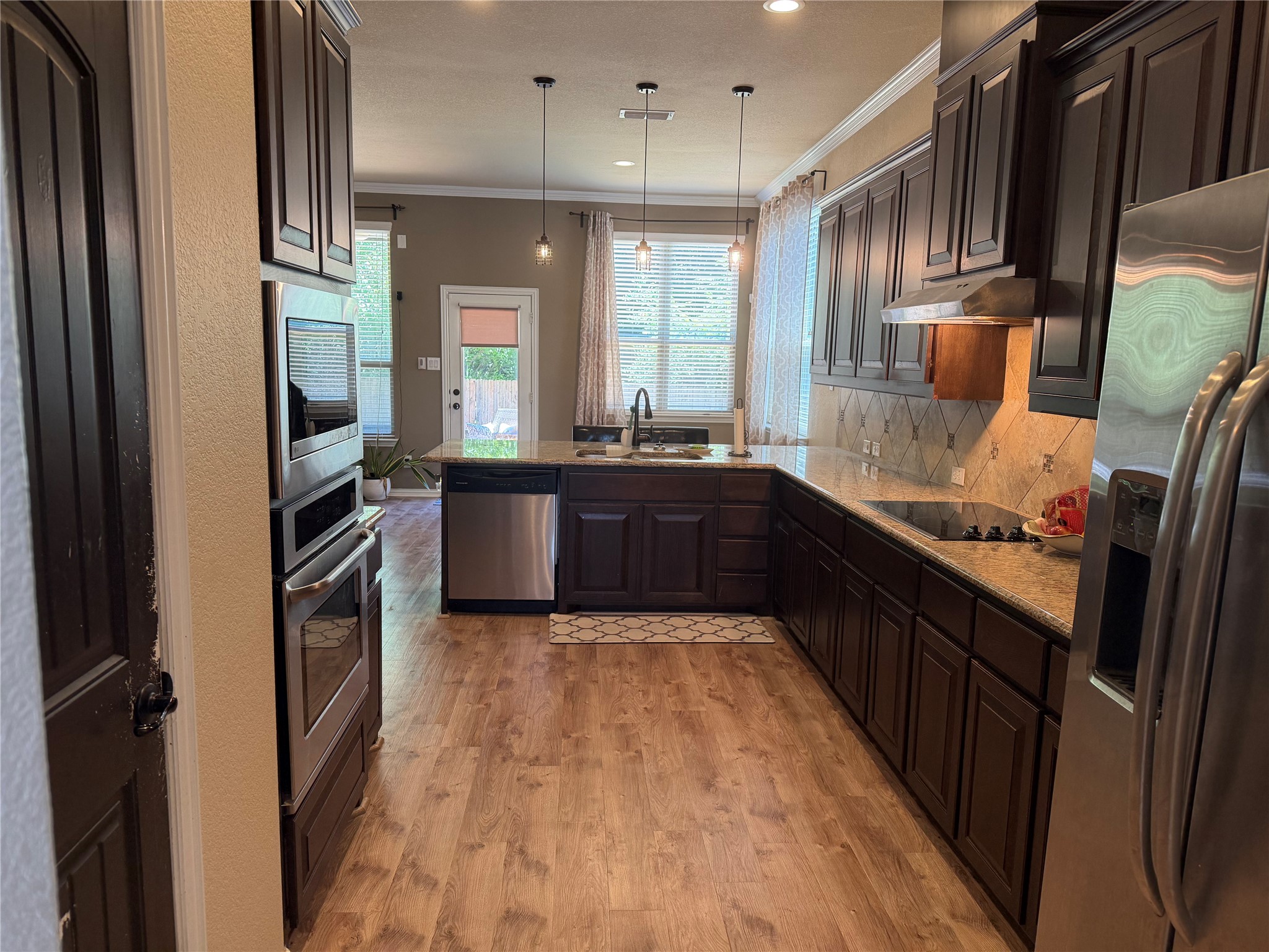 254 Ashlawn Drive Midlothian TX 76065
