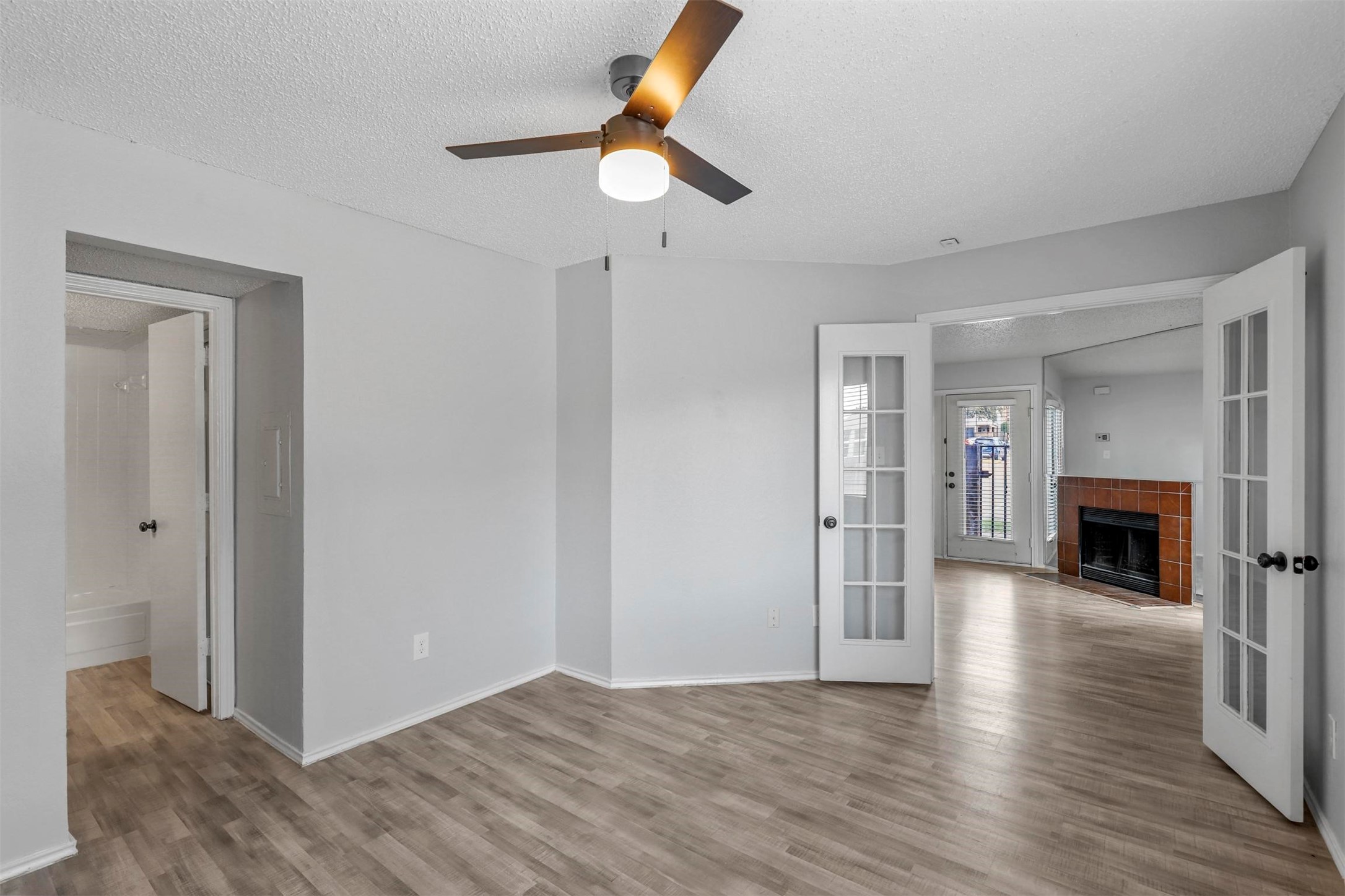 2300 Bamboo Drive Arlington TX 76006