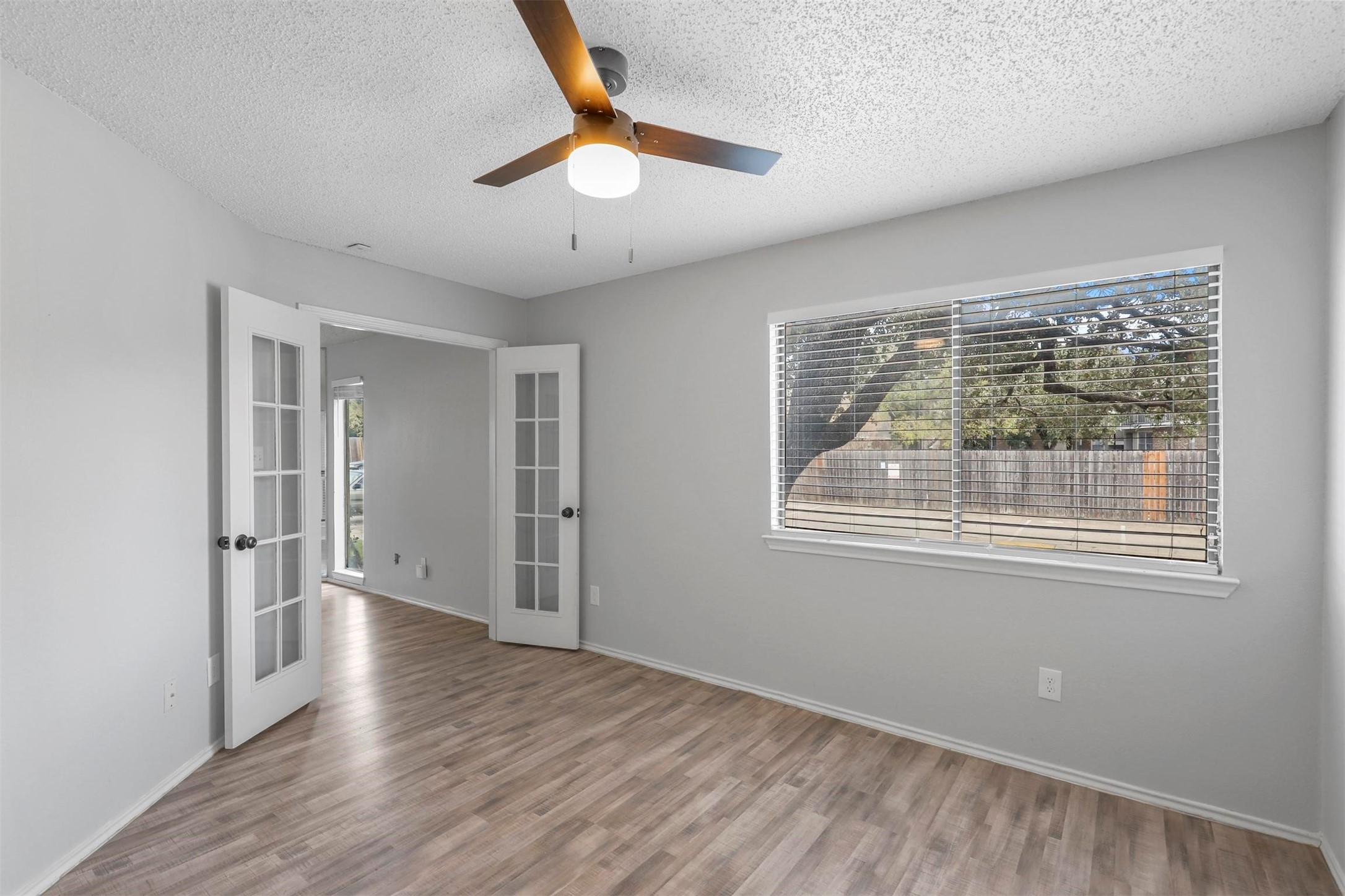2300 Bamboo Drive Arlington TX 76006