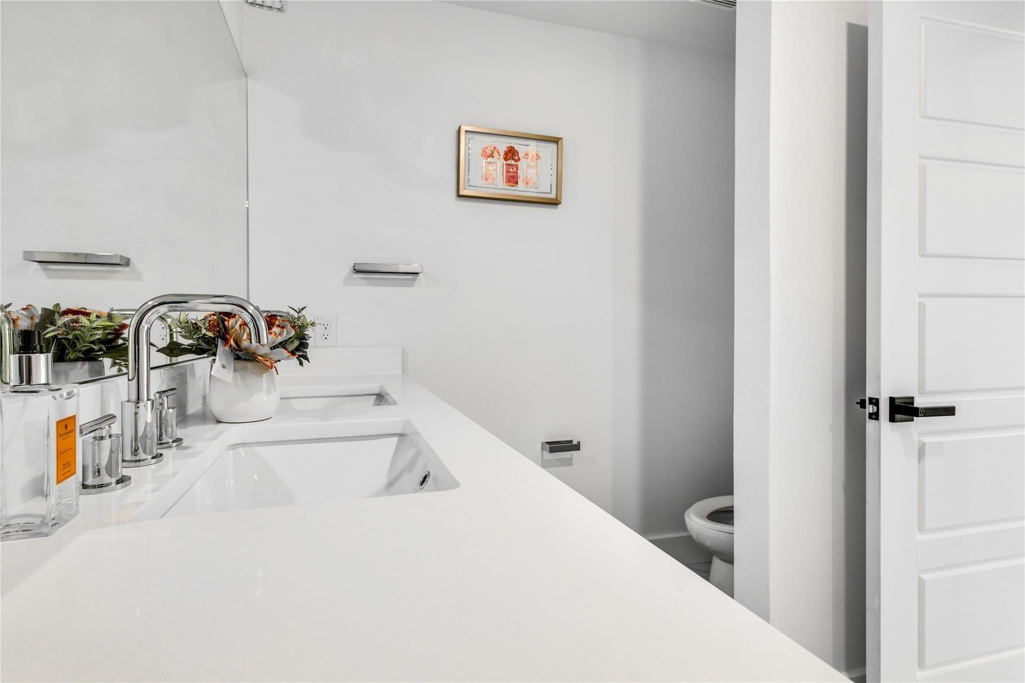 2011 Kirby Street Dallas TX 75204
