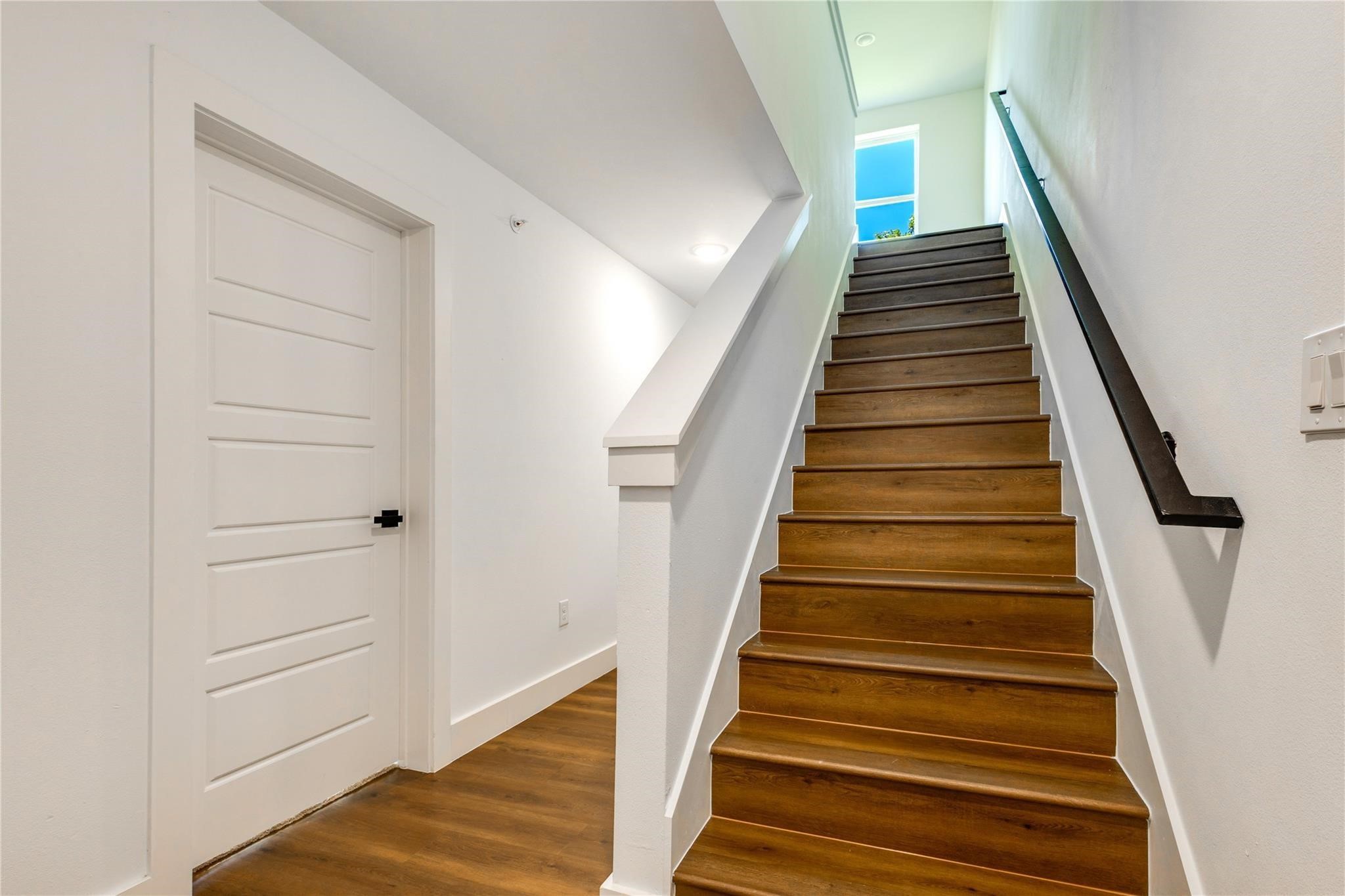 2011 Kirby Street Dallas TX 75204