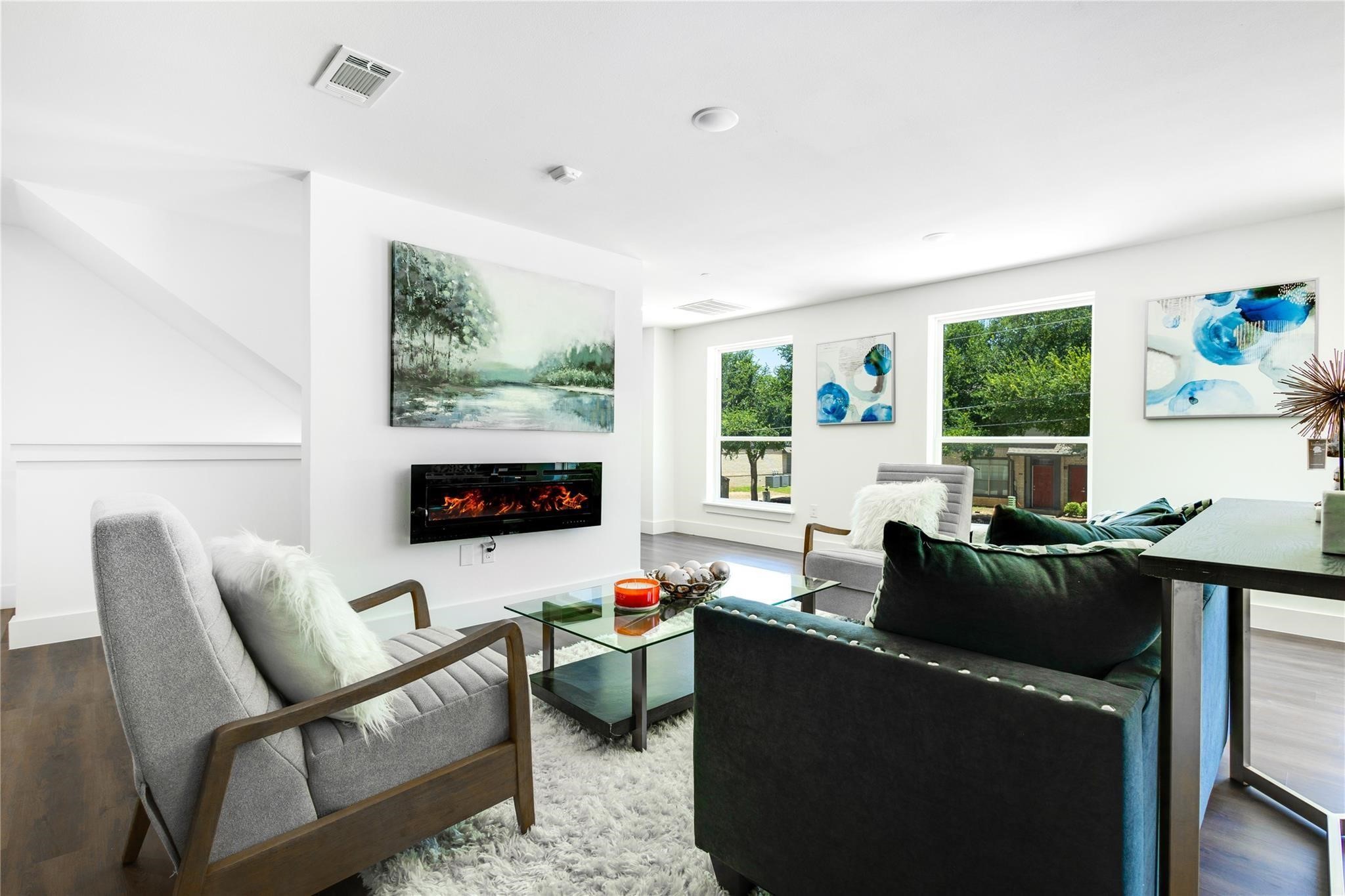 2011 Kirby Street Dallas TX 75204