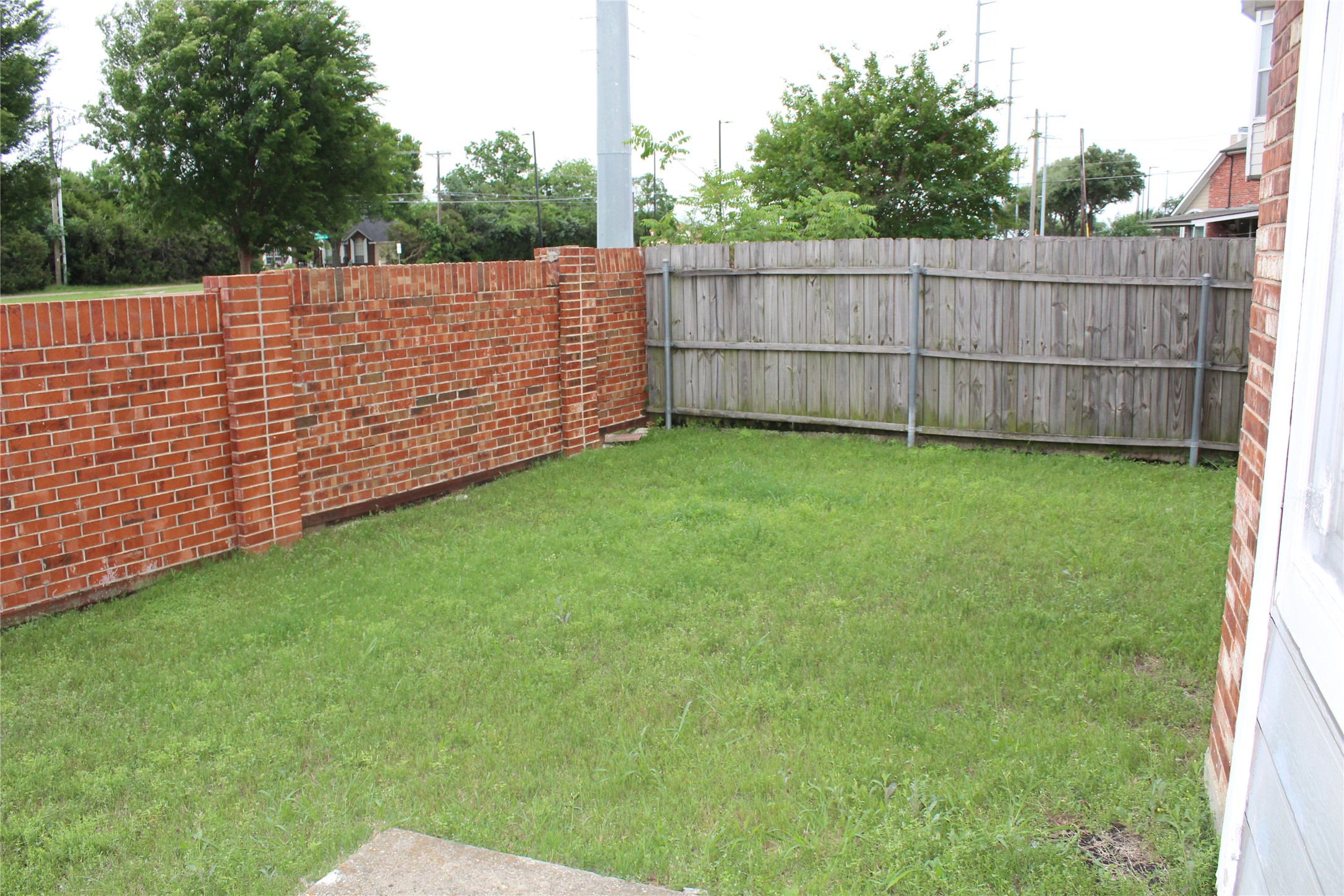 5017 Remington Drive Garland TX 75044