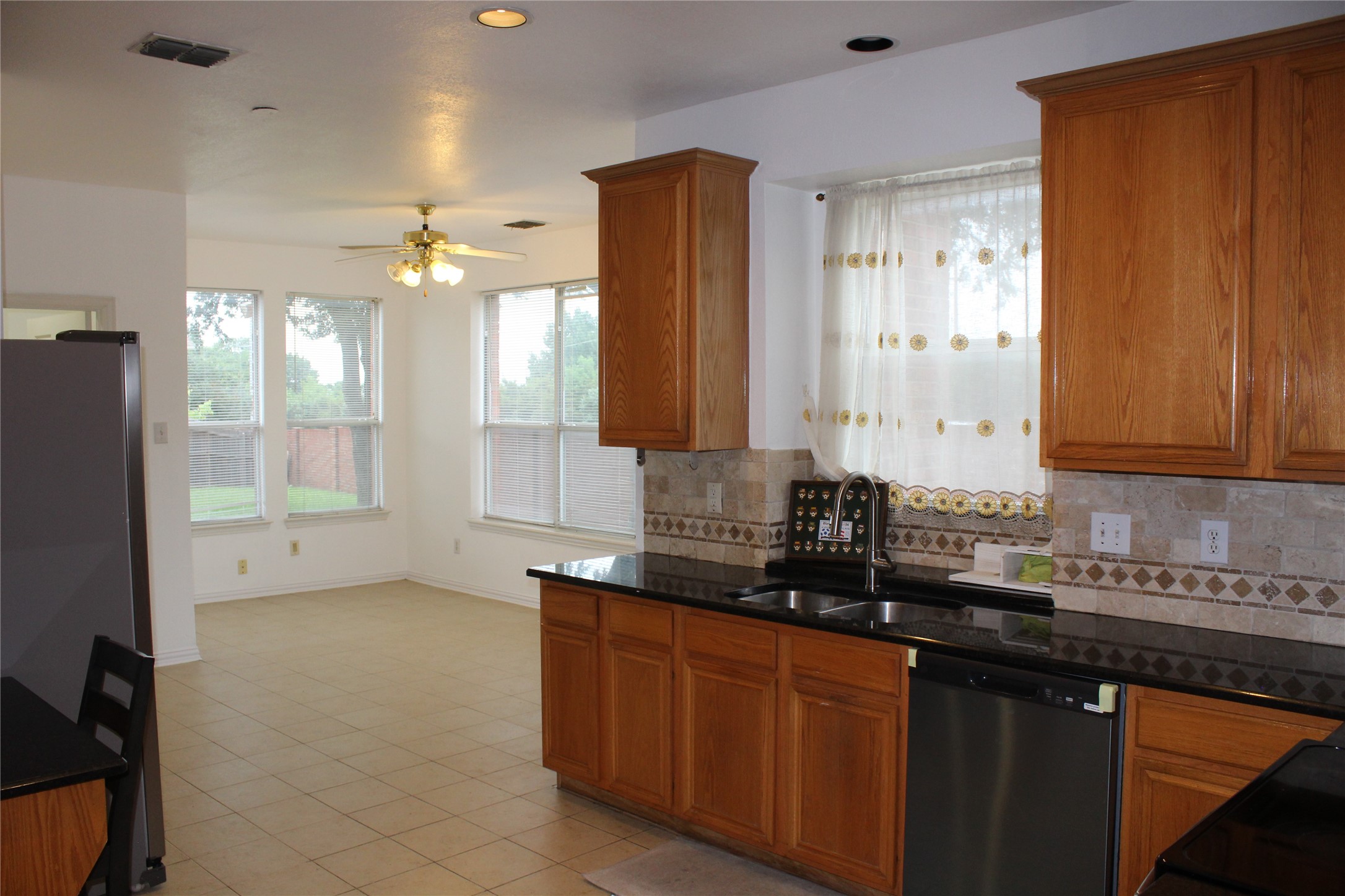 5017 Remington Drive Garland TX 75044