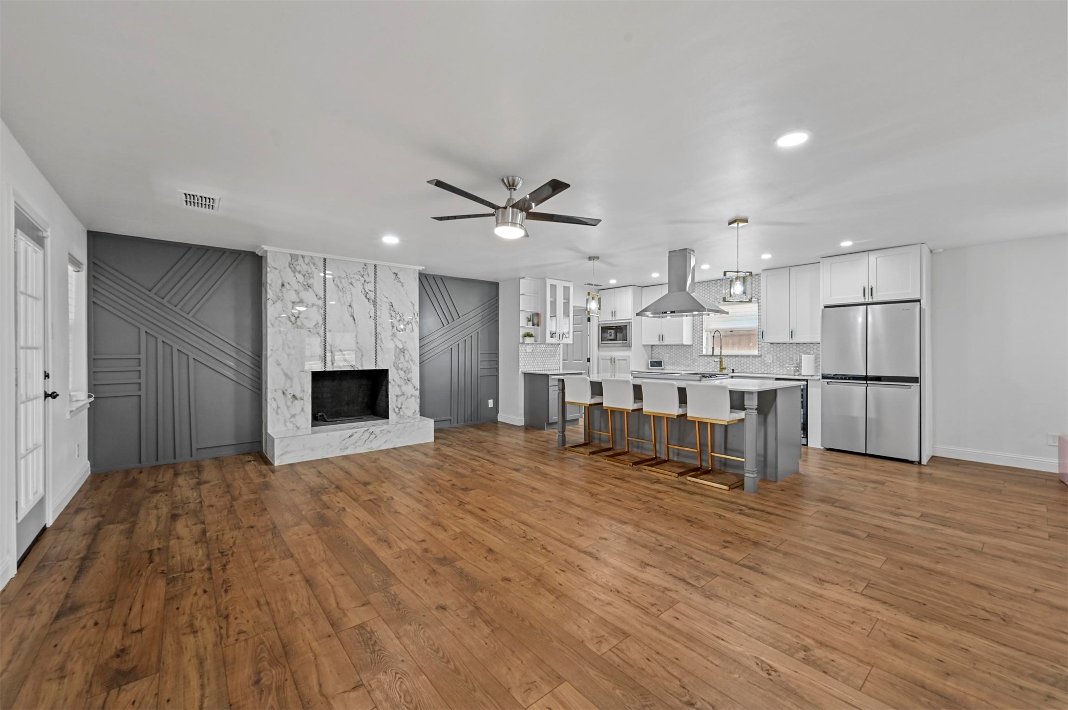 9806 Parkford Drive Dallas TX 75238