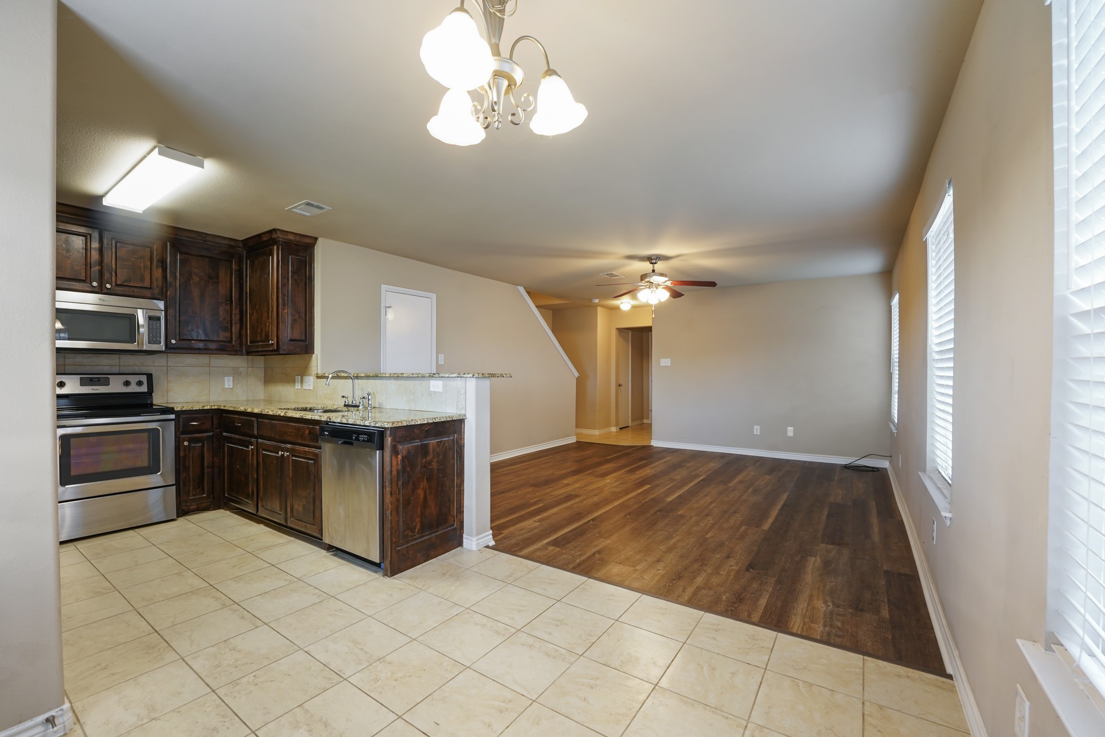 517 Harris Street Gunter TX 75058