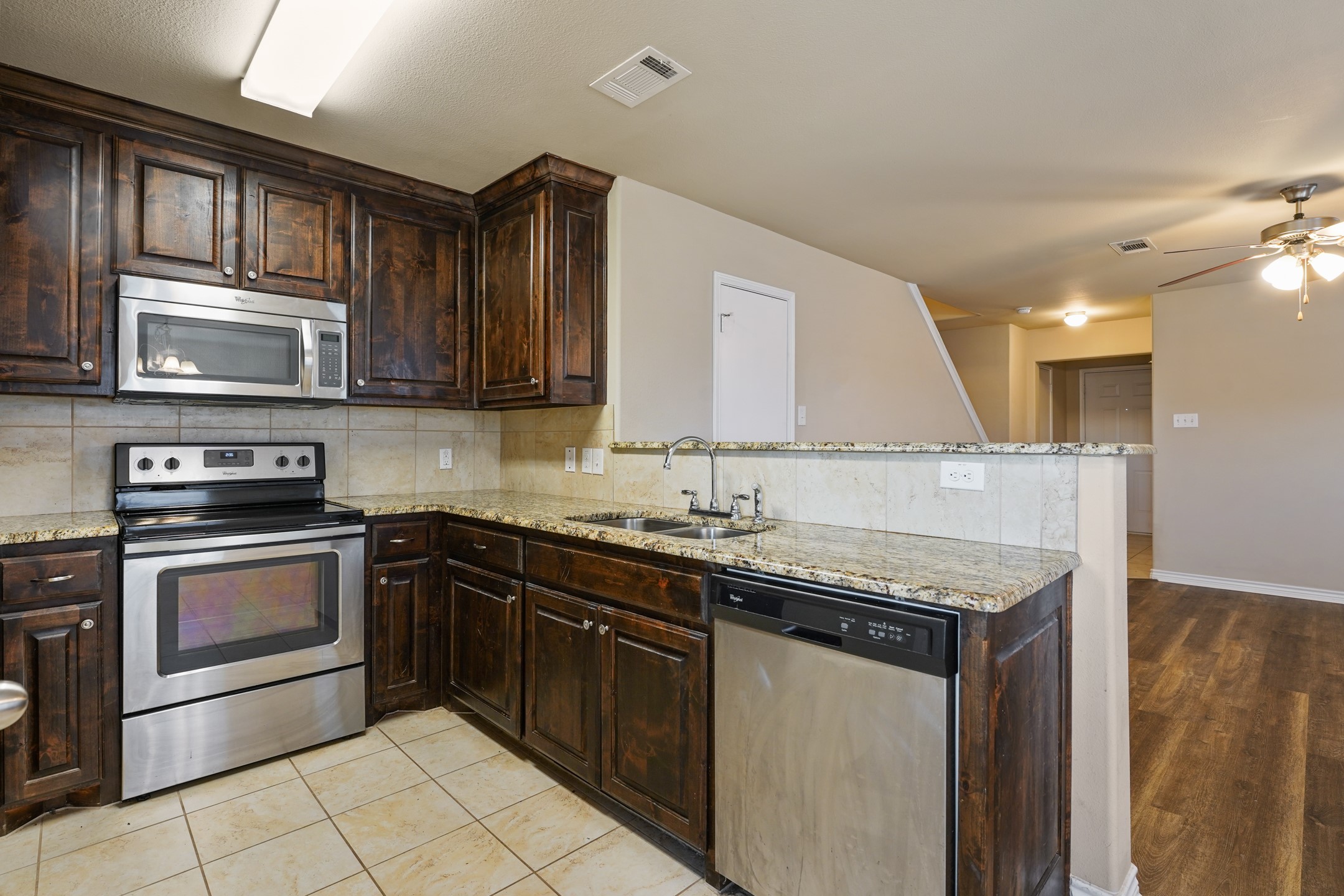 517 Harris Street Gunter TX 75058