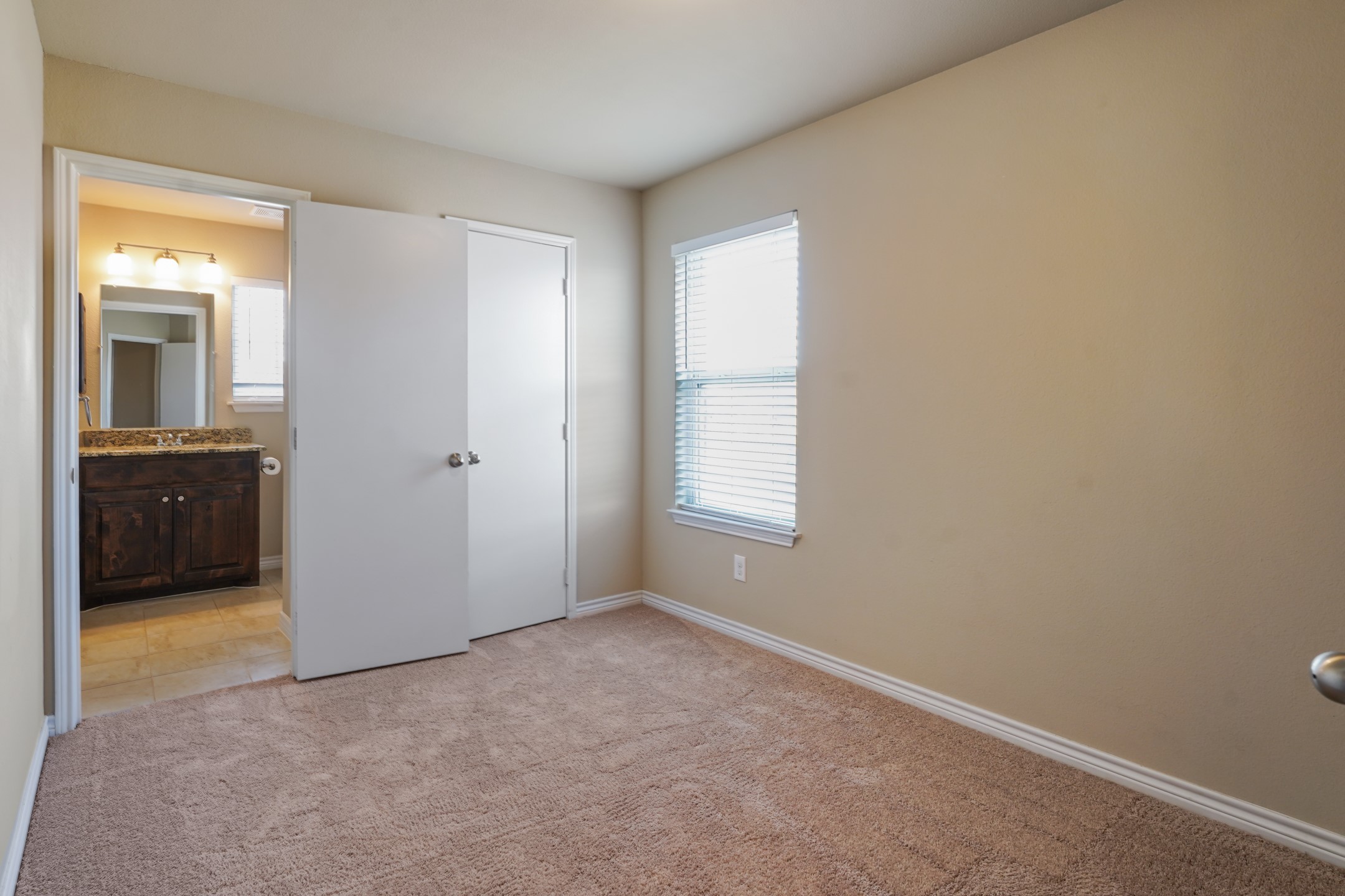 517 Harris Street Gunter TX 75058