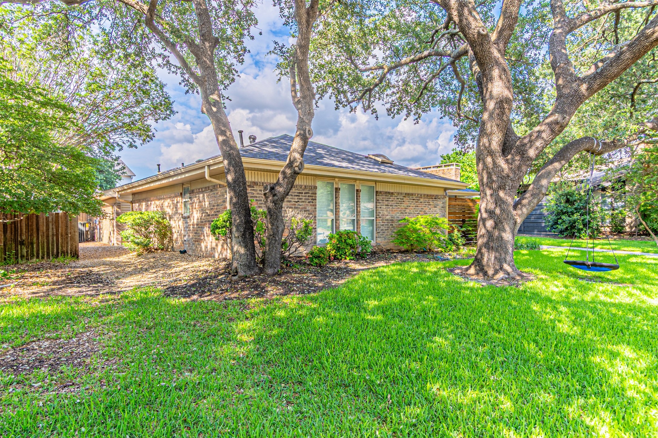 6935 Kingshollow Drive Dallas TX 75248