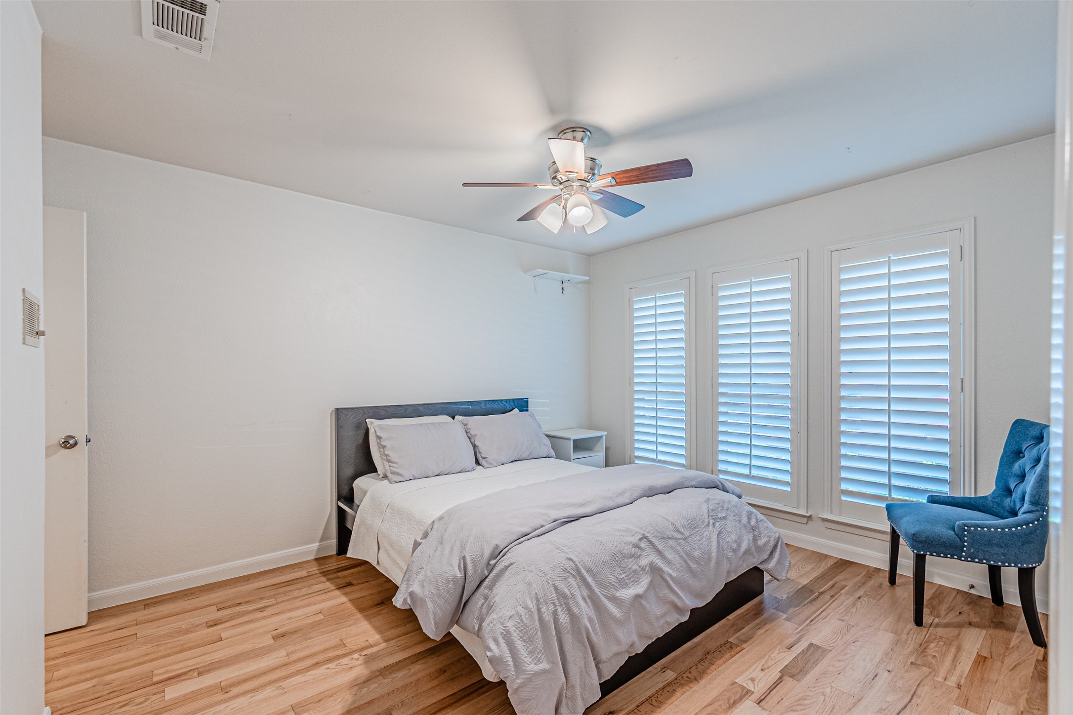6935 Kingshollow Drive Dallas TX 75248