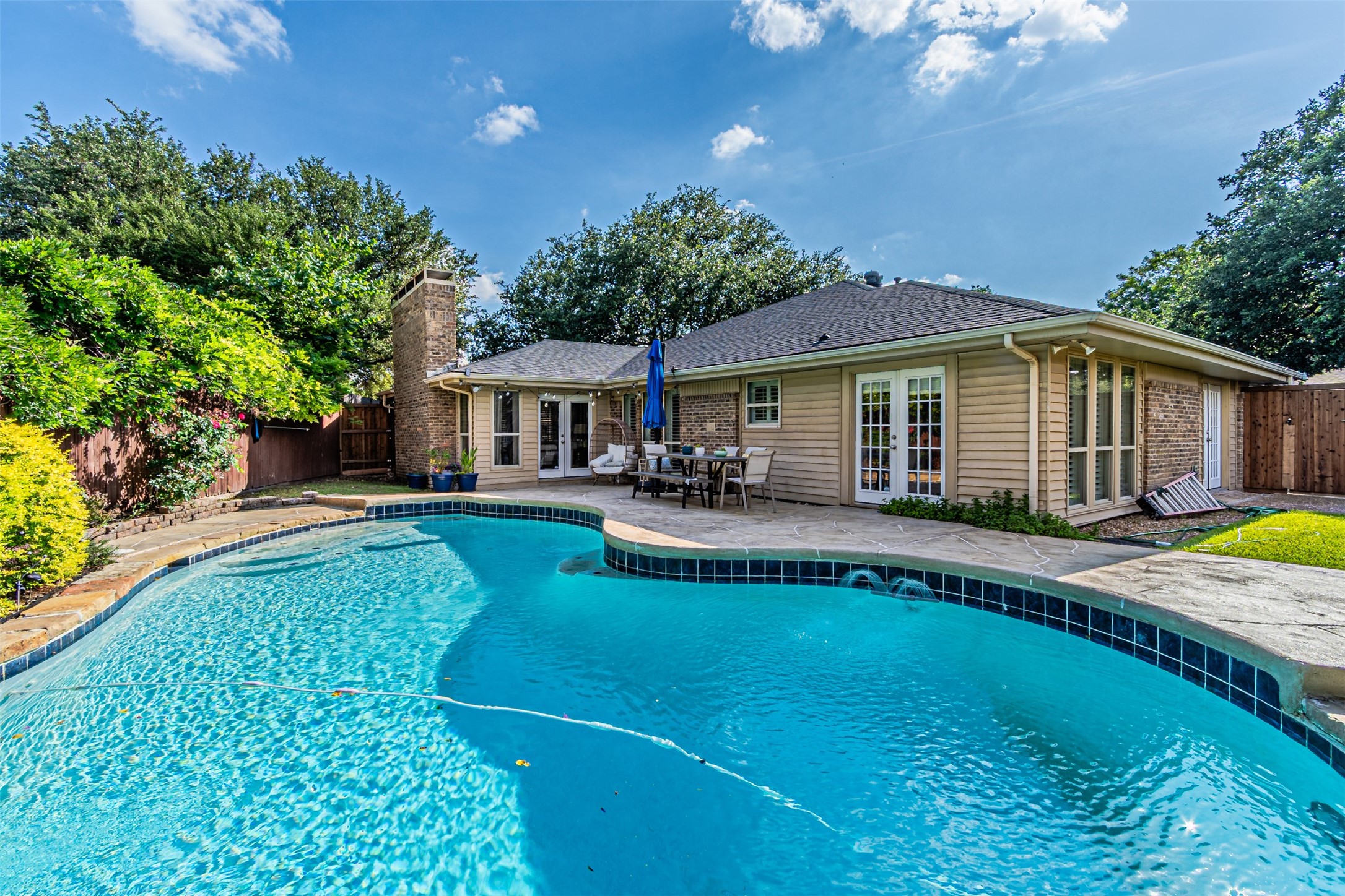 6935 Kingshollow Drive Dallas TX 75248