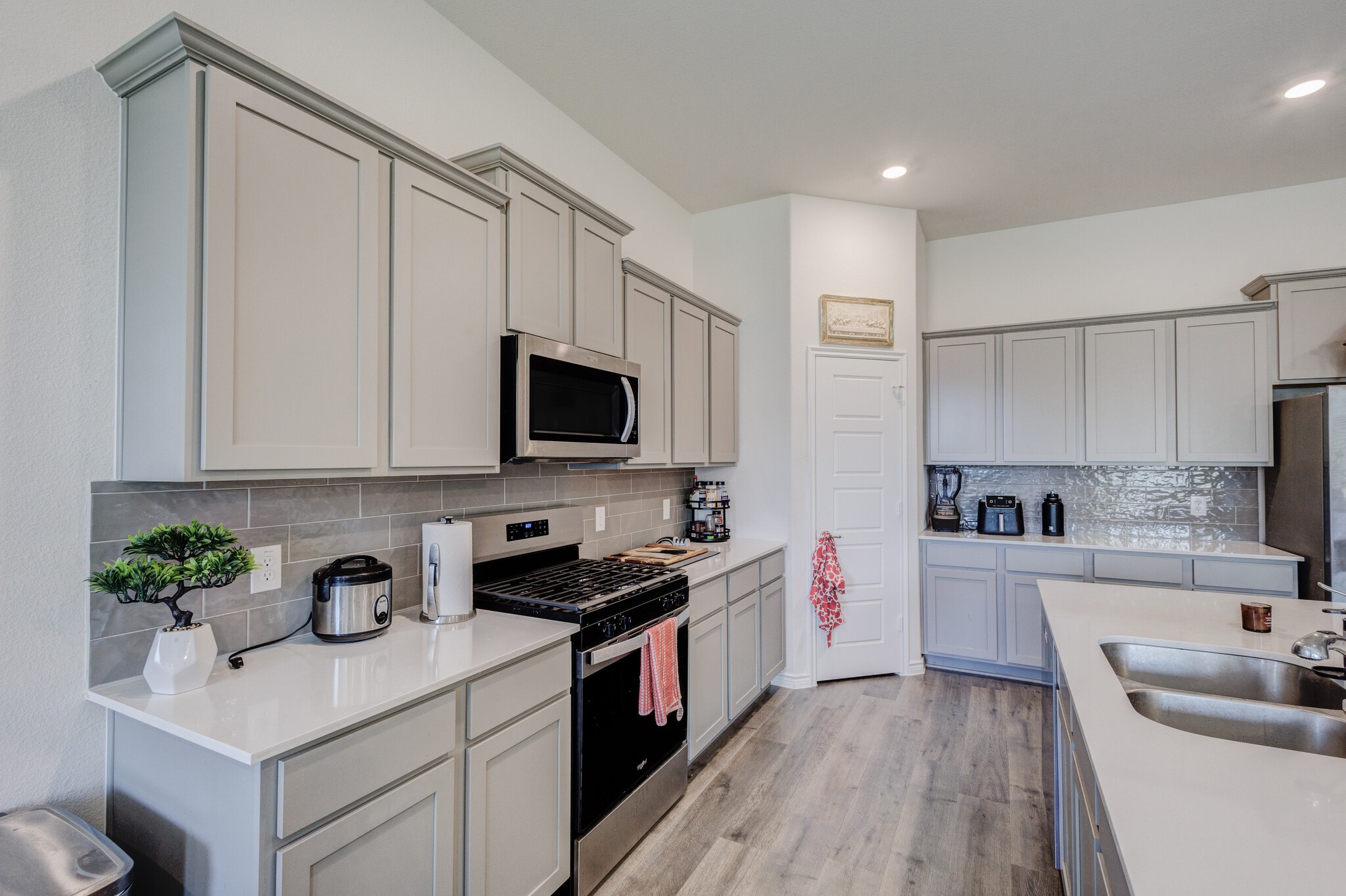 6993 Newby Lane Garland TX 75043