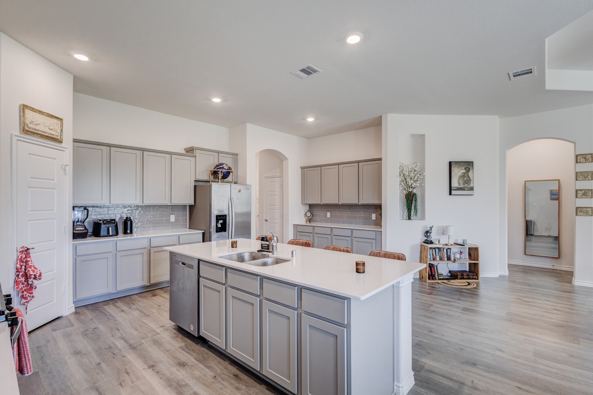 6993 Newby Lane Garland TX 75043