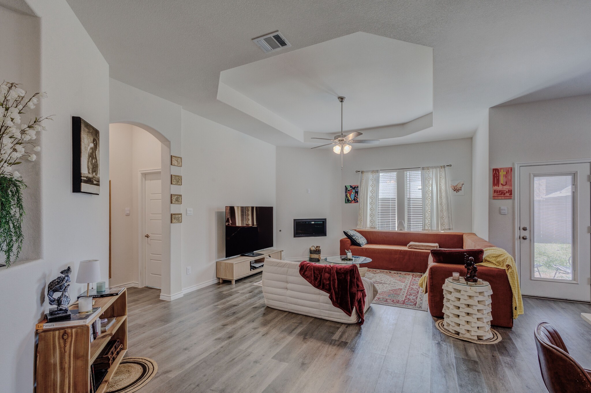 6993 Newby Lane Garland TX 75043