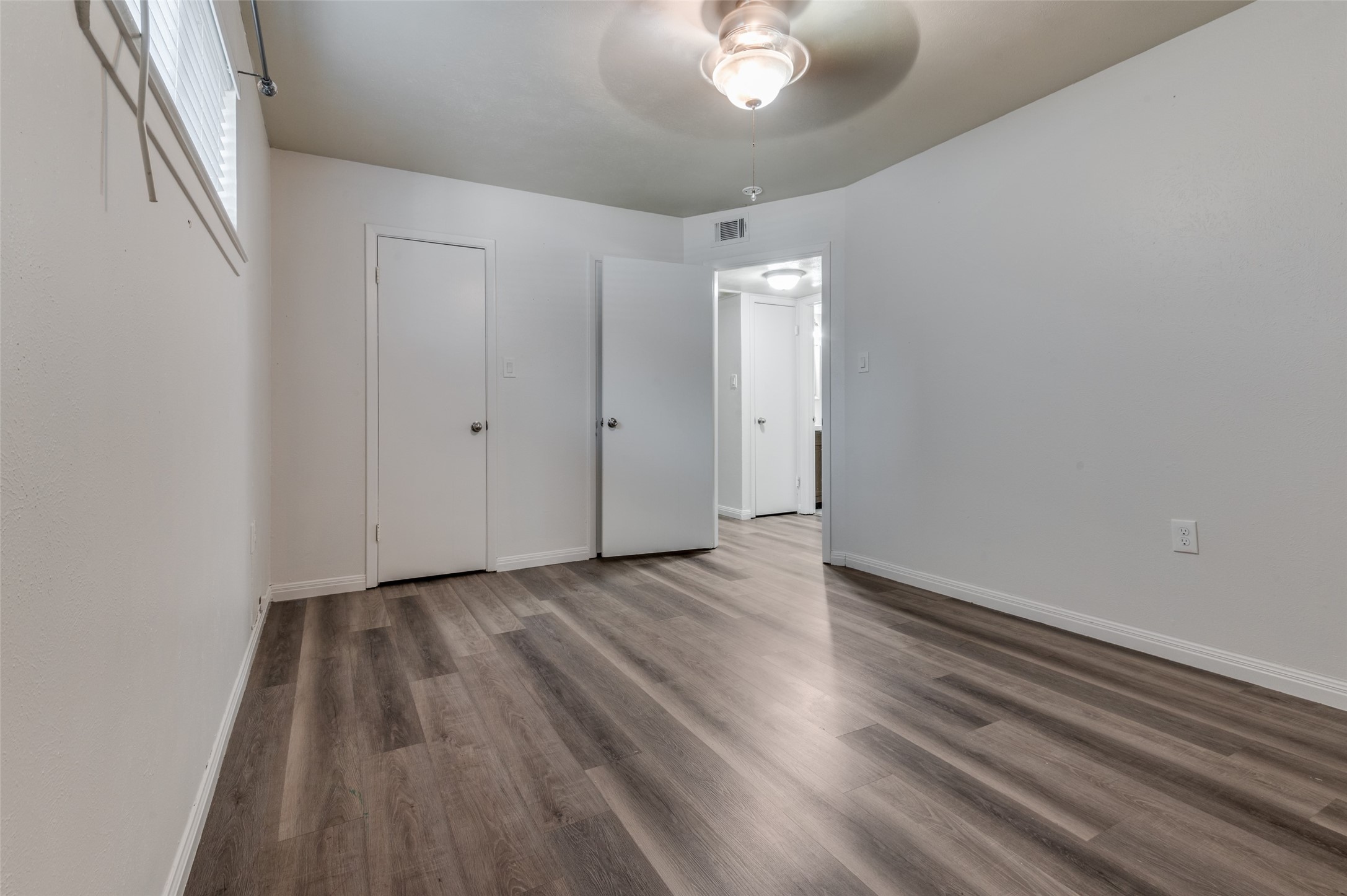 428 N Dallas Avenue Lancaster TX 75146
